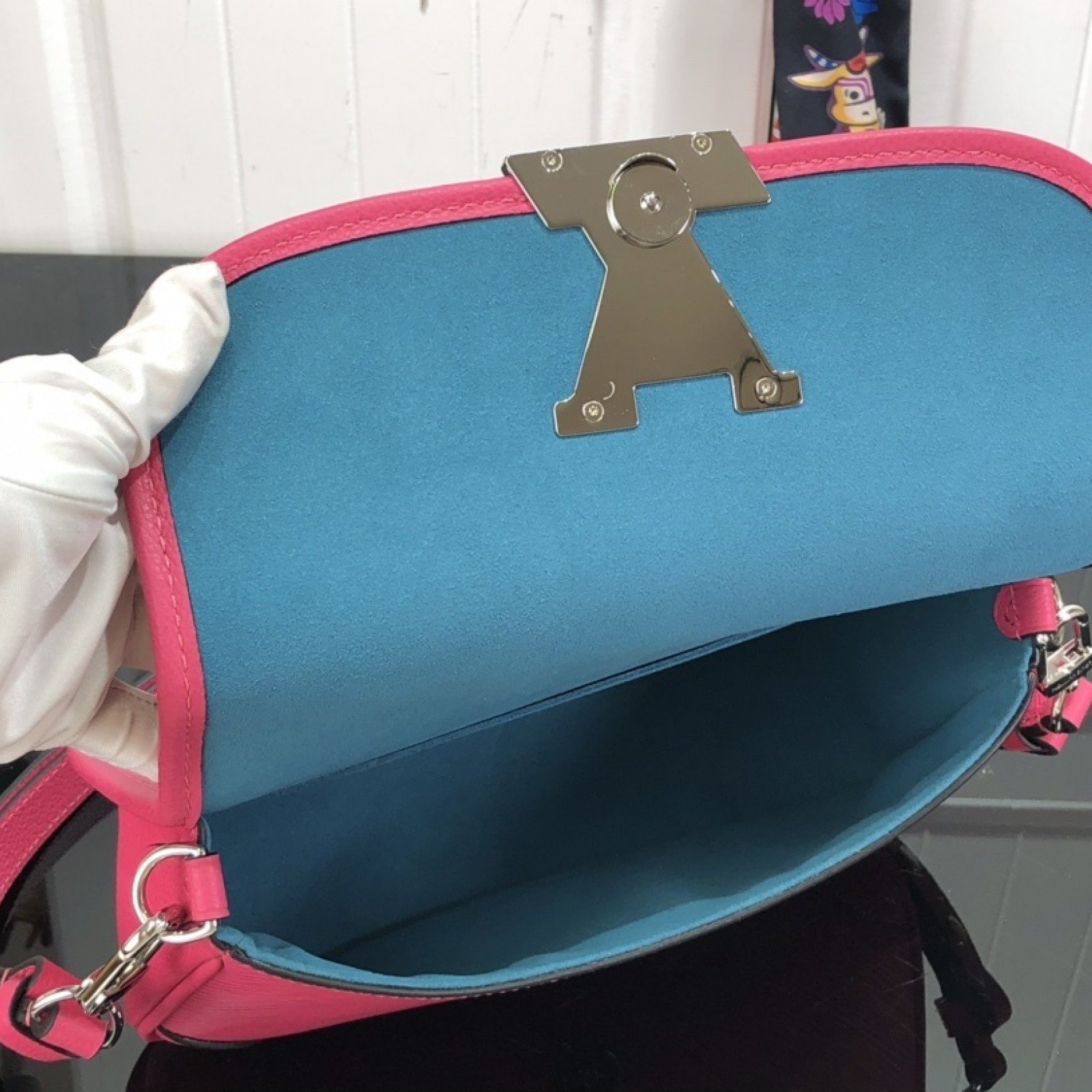 LV Shoulder bag m59386M