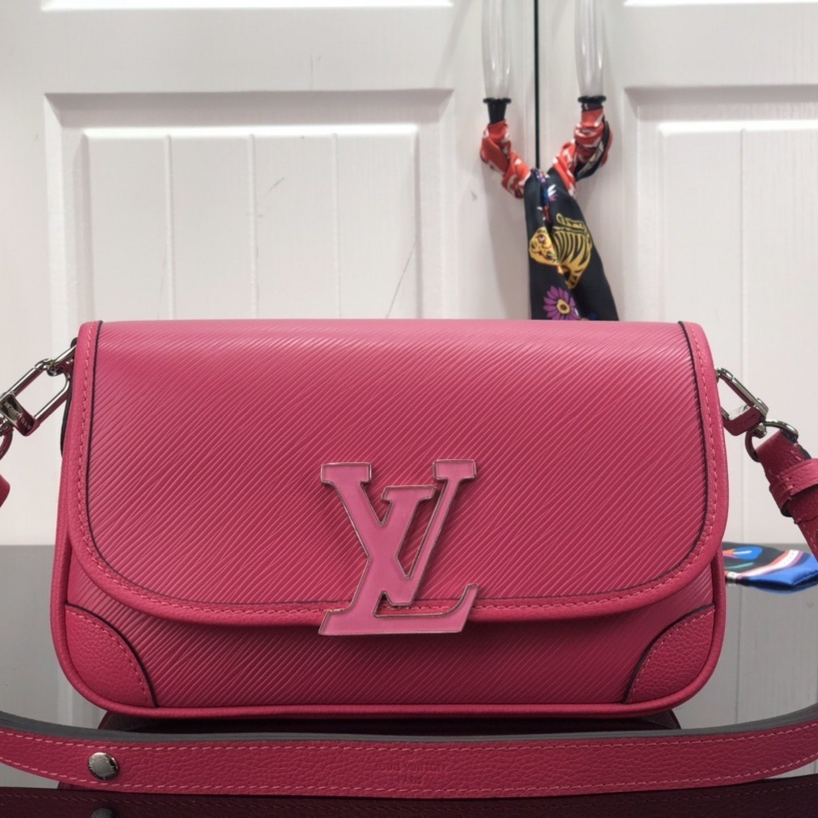 LV Shoulder bag m59386M