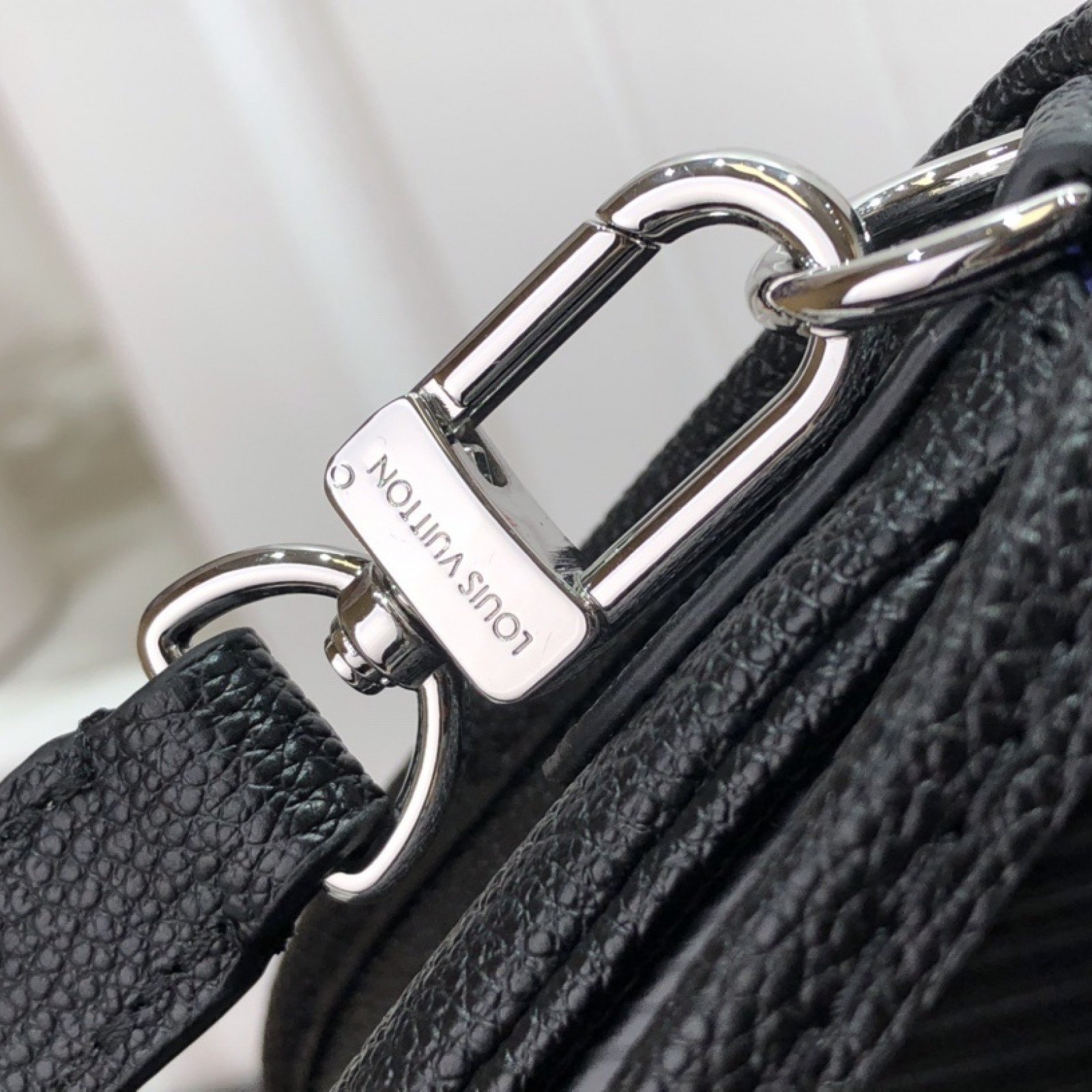 LV Shoulder bag m59386M