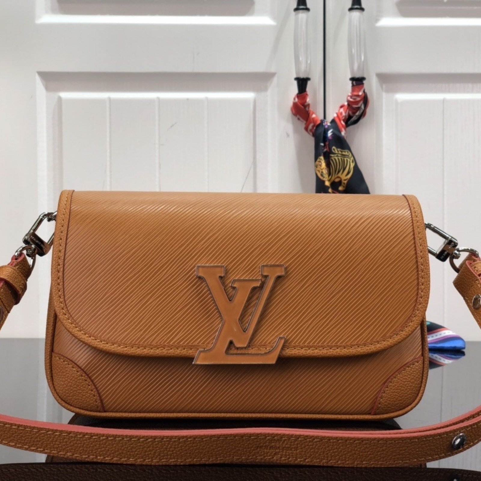 LV Shoulder bag m59386M
