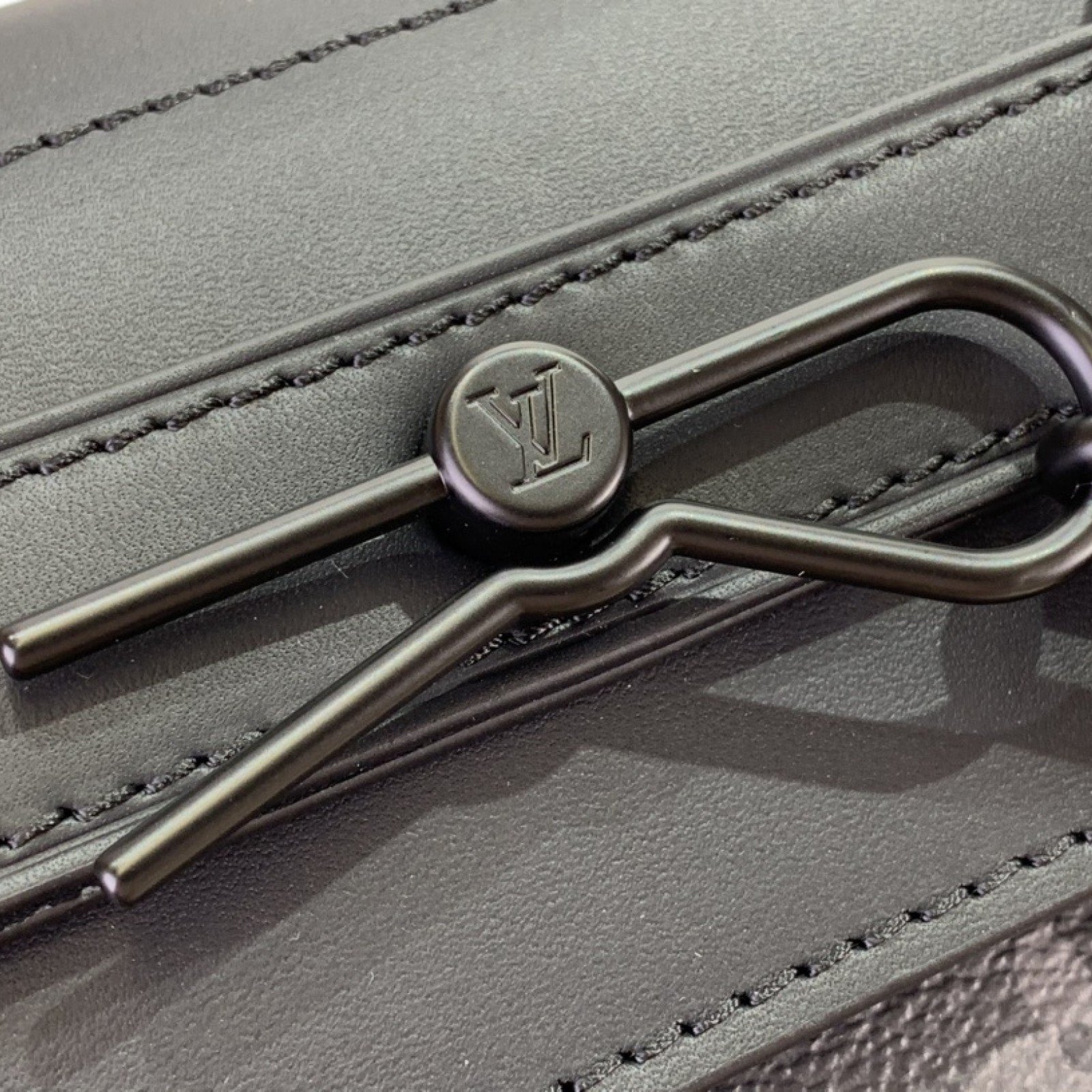 LV Steamer M46953