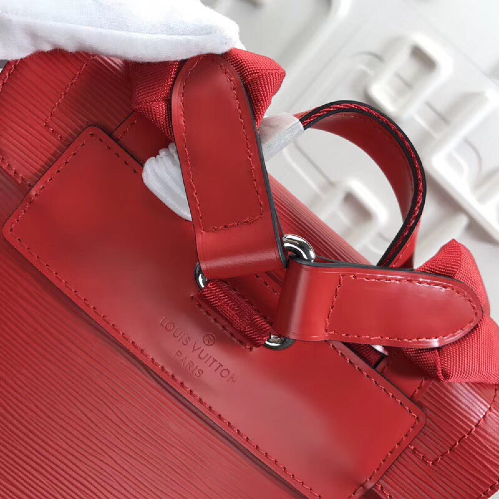 LV Supreme Christopher  N41709SZ