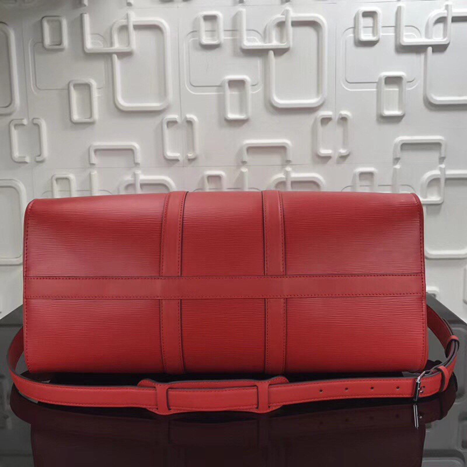 LV Supreme Keepall  M41418F