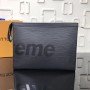 LV Supreme POCHETTE VOYAGE M66888
