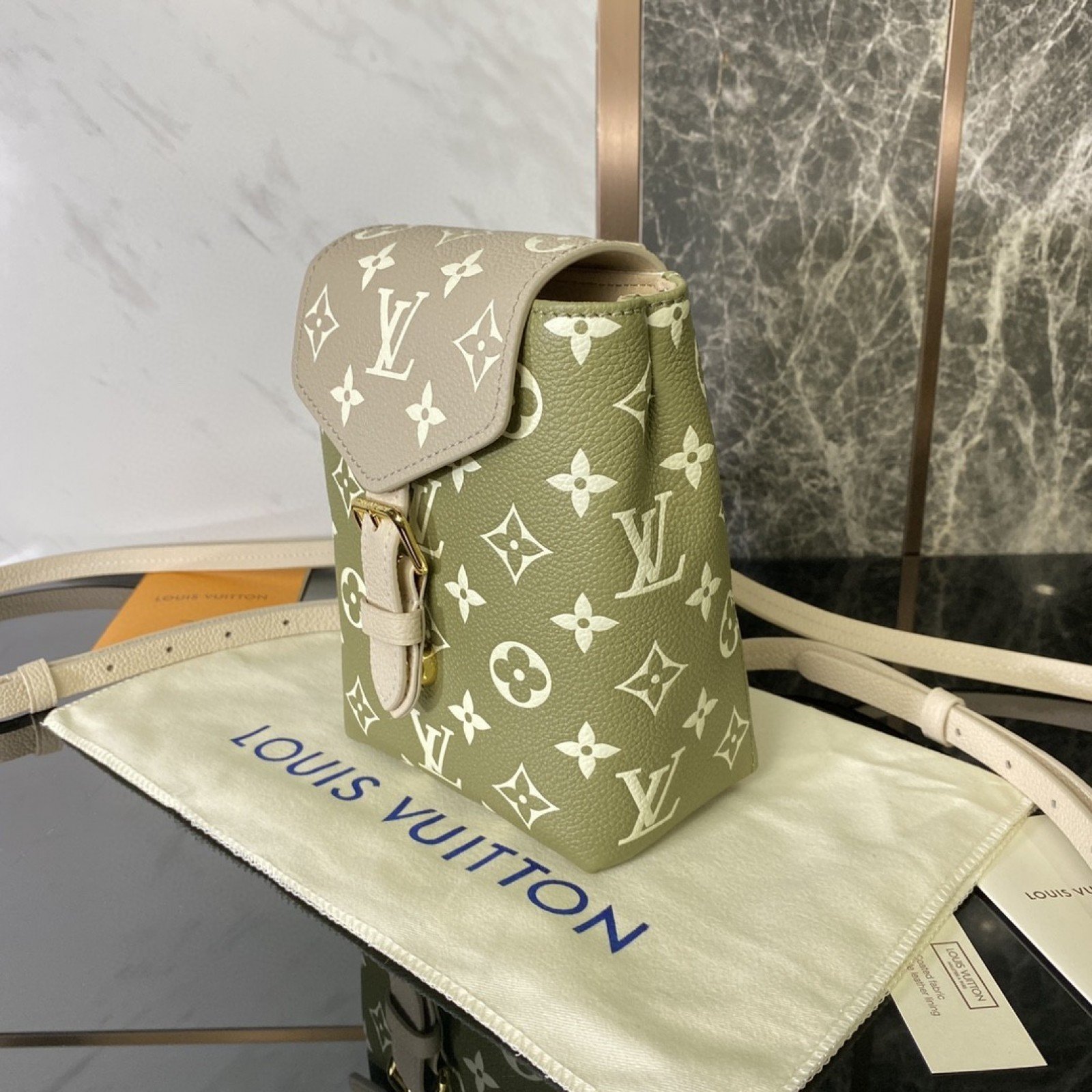 LV TINY BACKPACK M81351