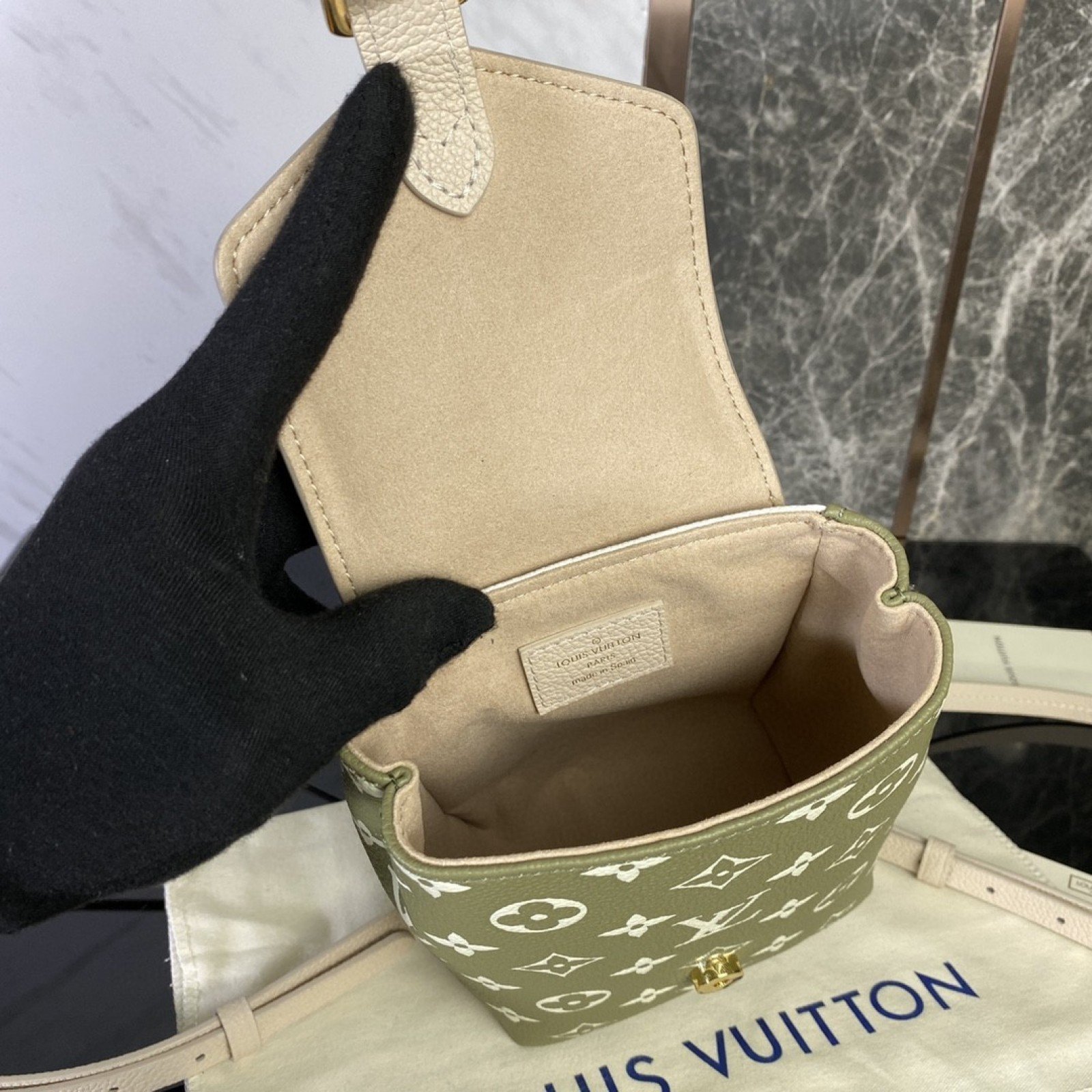 LV TINY BACKPACK M81351