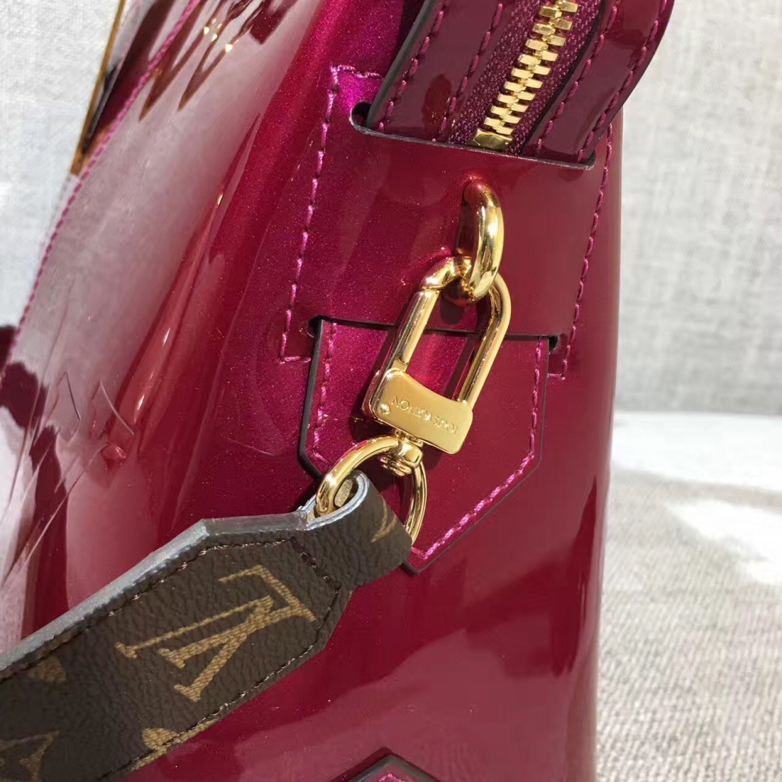 LV TOTE MIROIR M54640