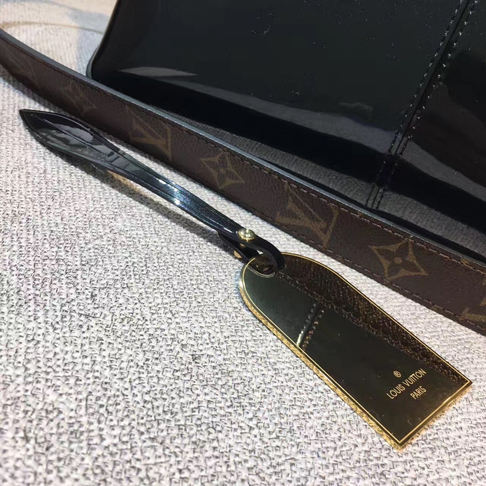 LV TOTE MIROIR M54640