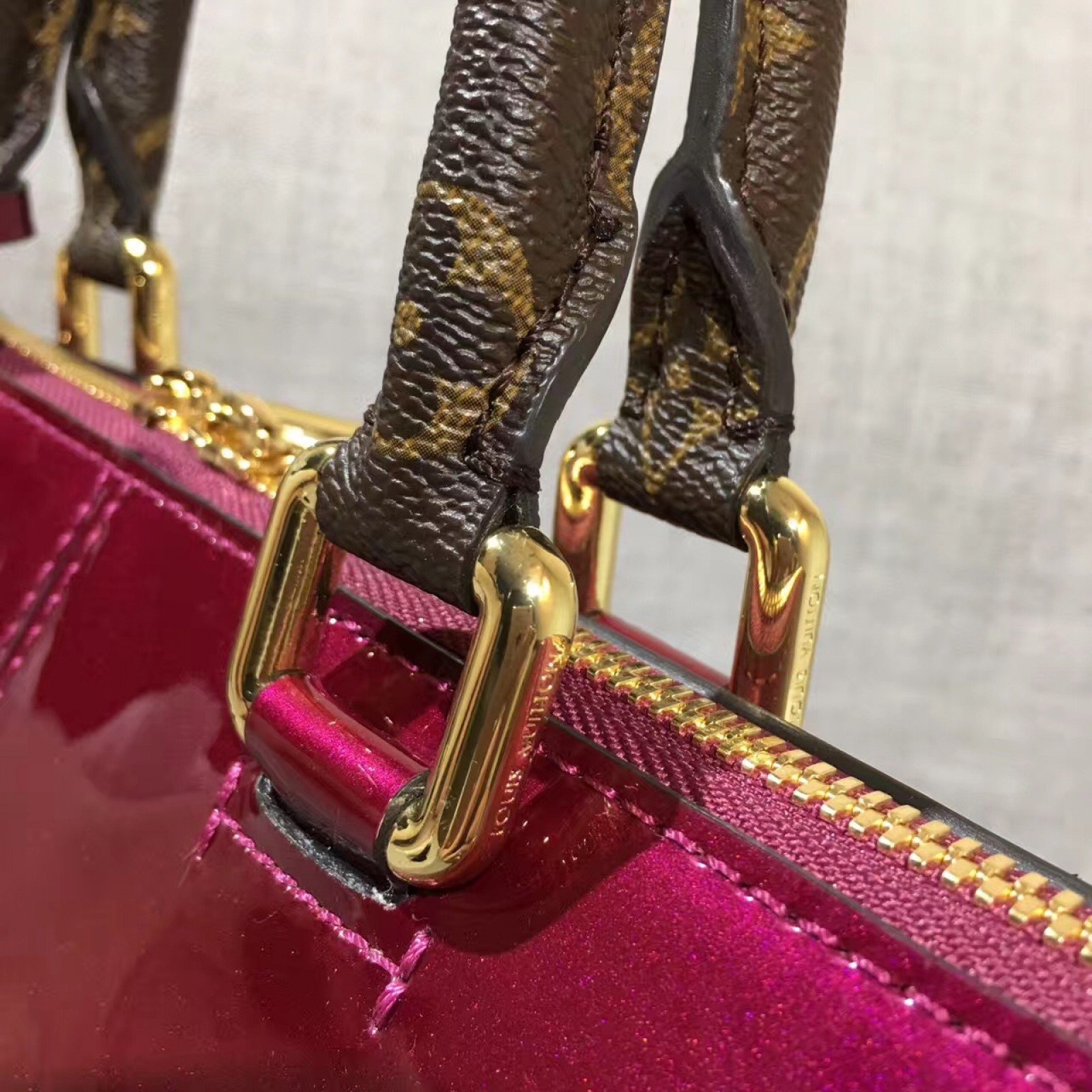 LV TOTE MIROIR M54640