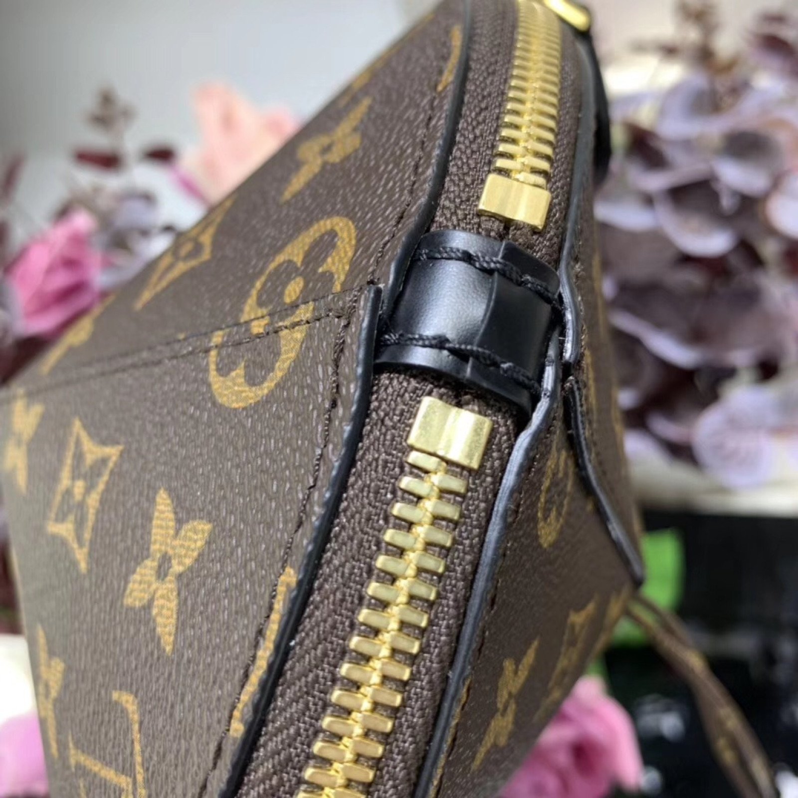 LV TOUPIE BAG M44592