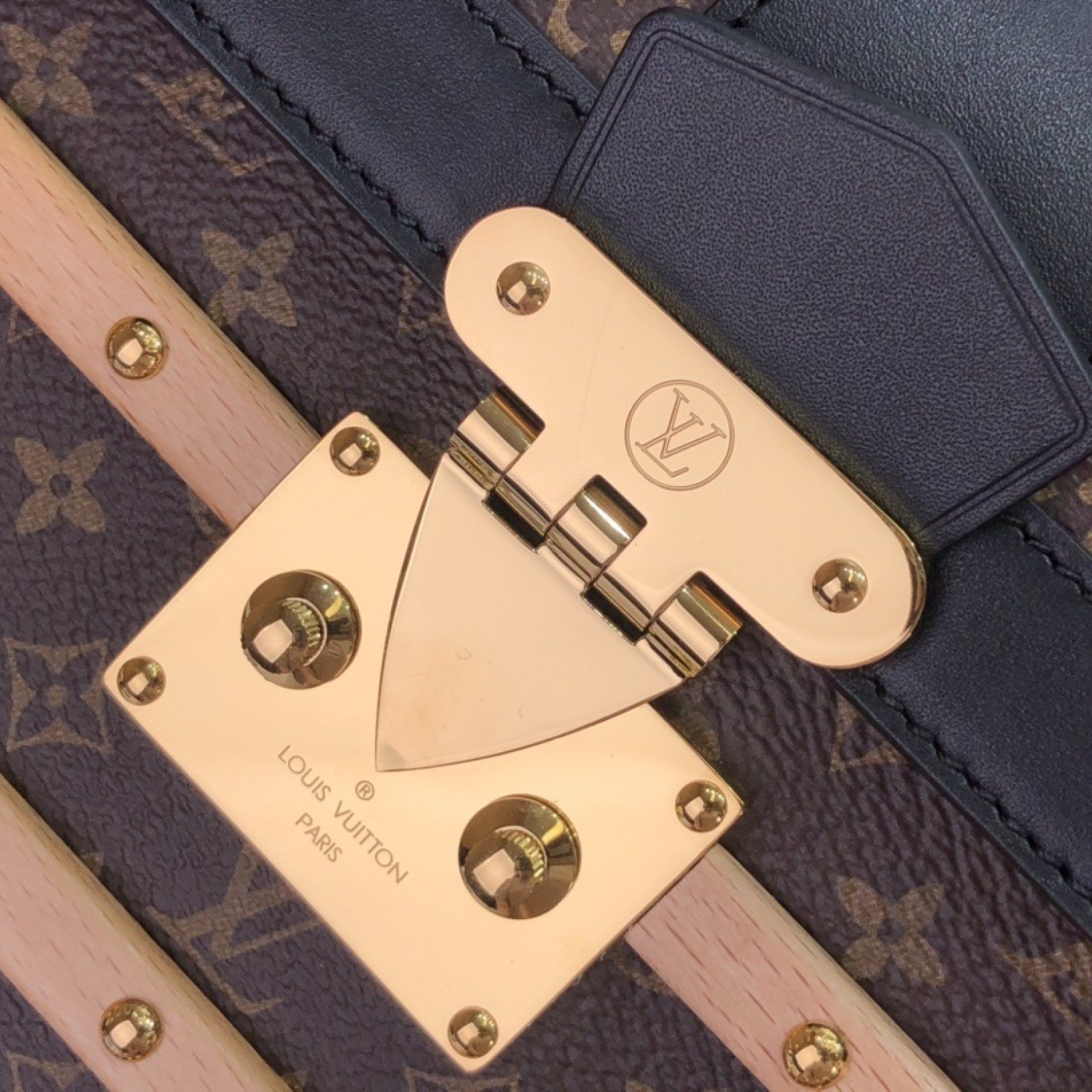 LV TRIANON PM M45908