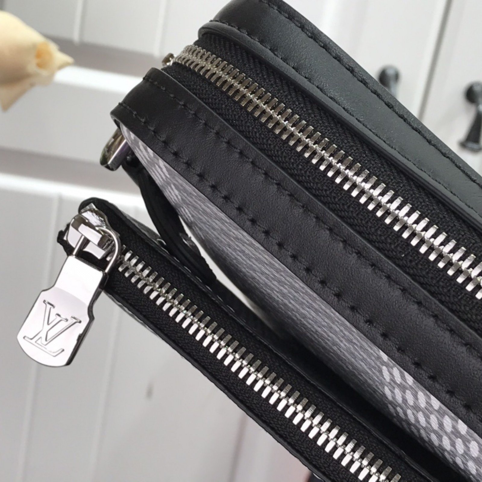 LV TRIO MESSENGER N50017