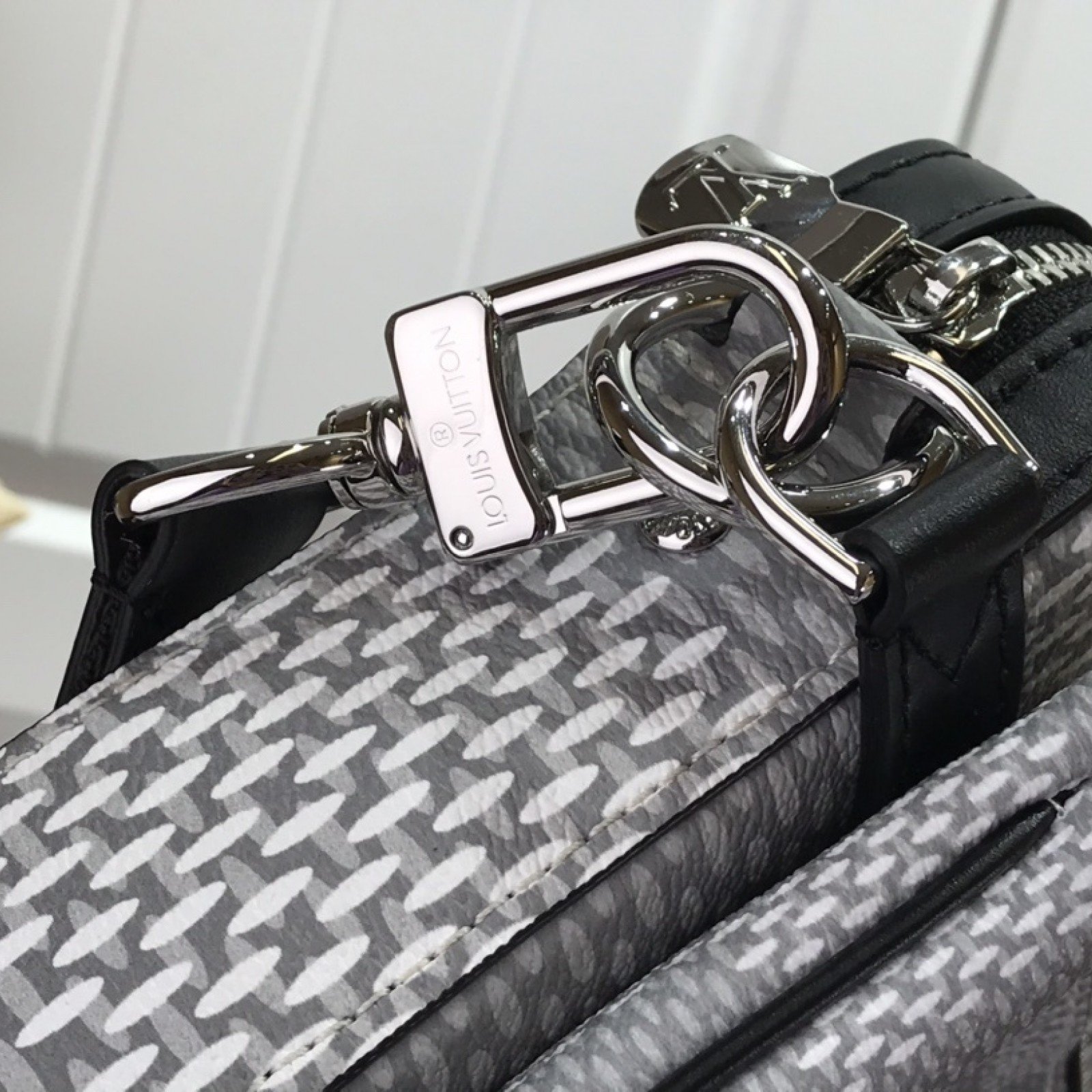 LV TRIO MESSENGER N50017