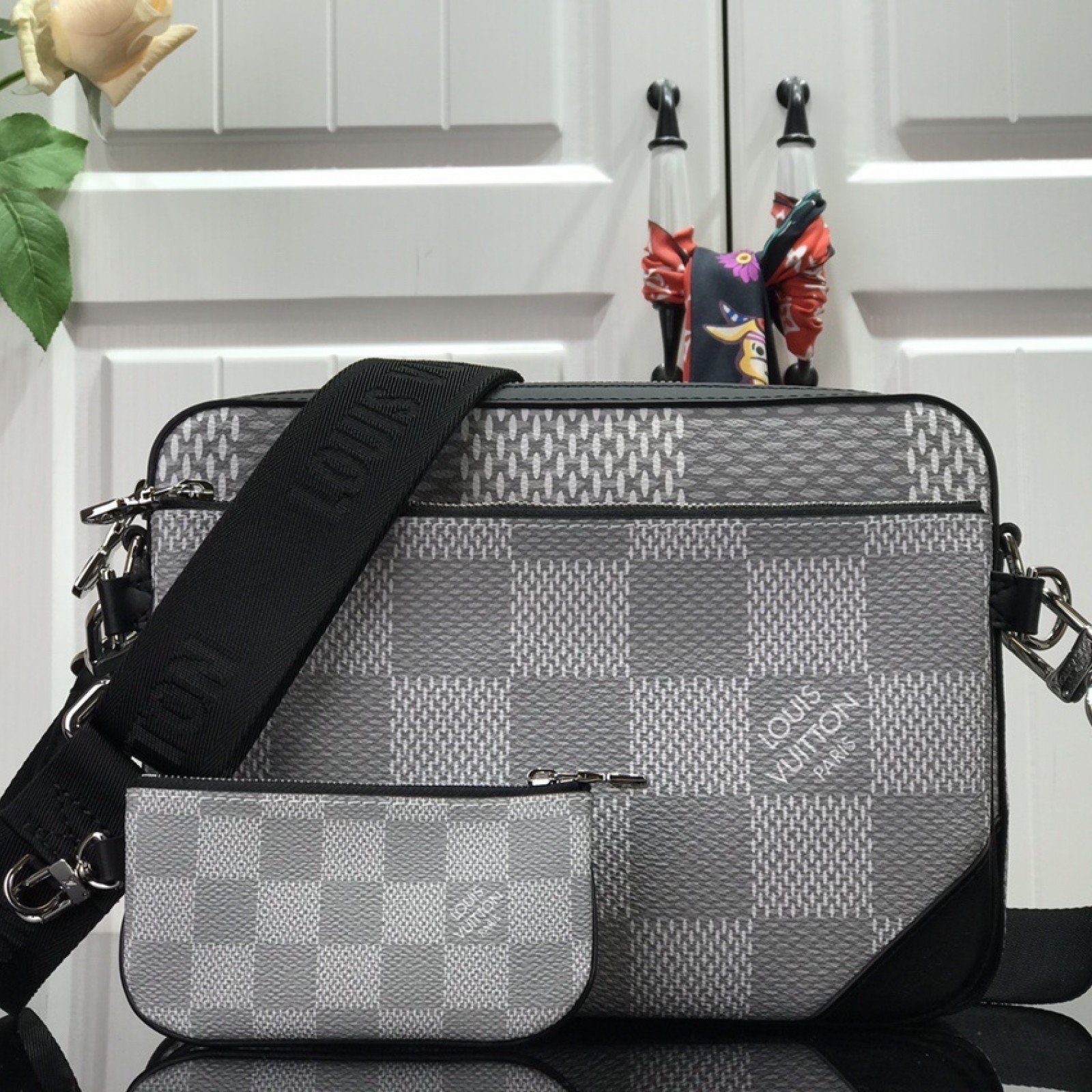 LV TRIO MESSENGER N50017