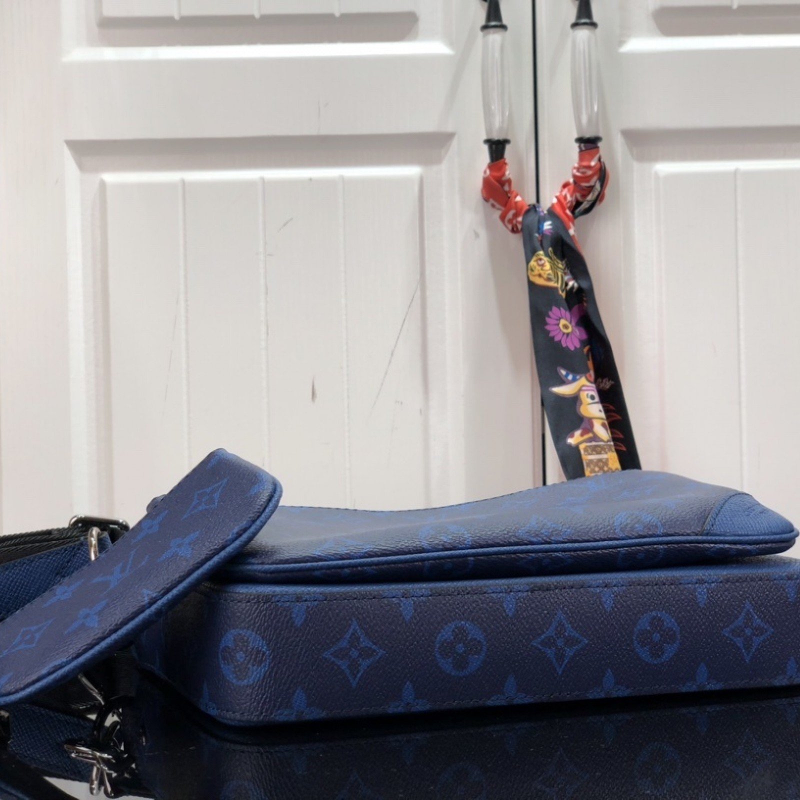 LV TRIO MESSENGET M69443SL