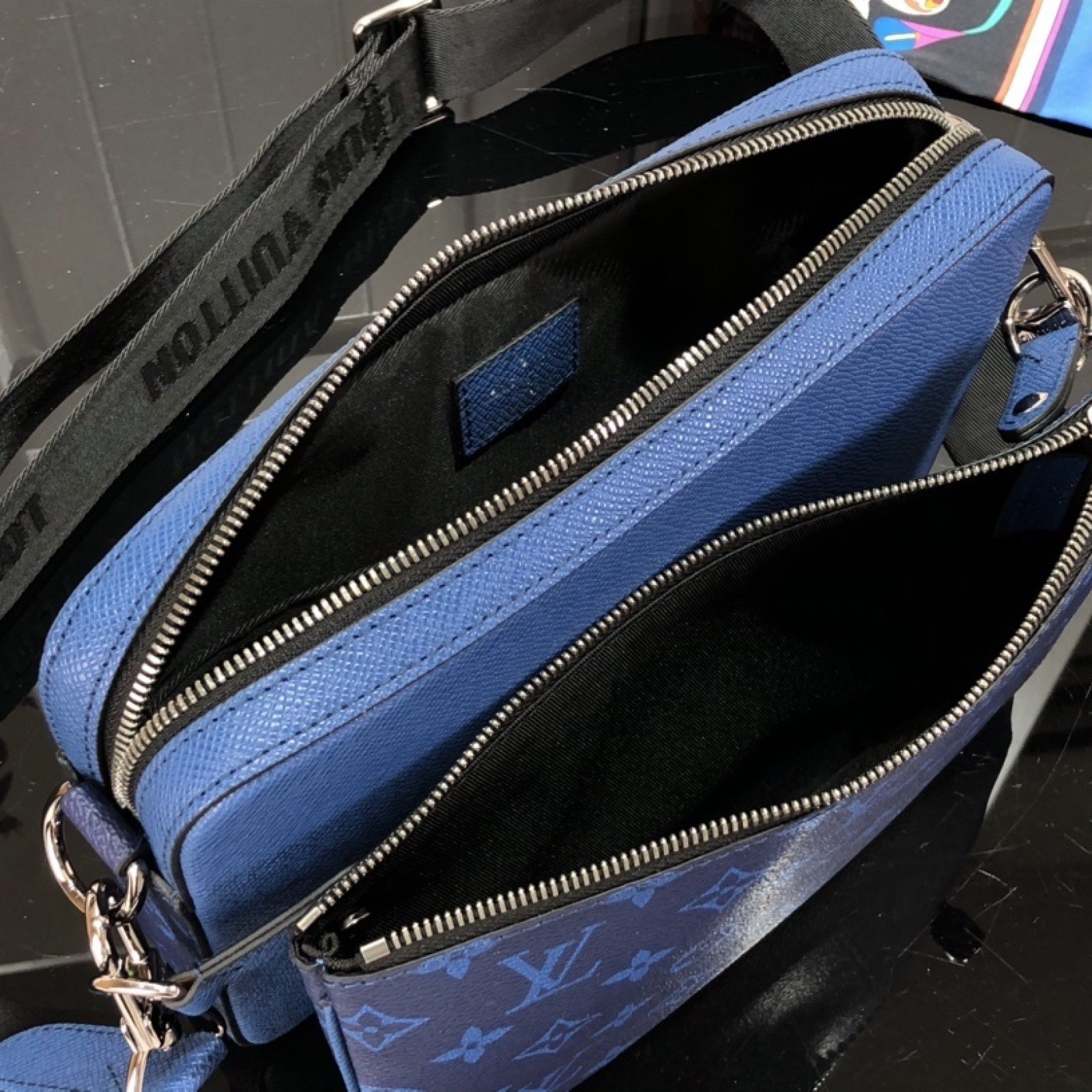 LV TRIO MESSENGET M69443SL