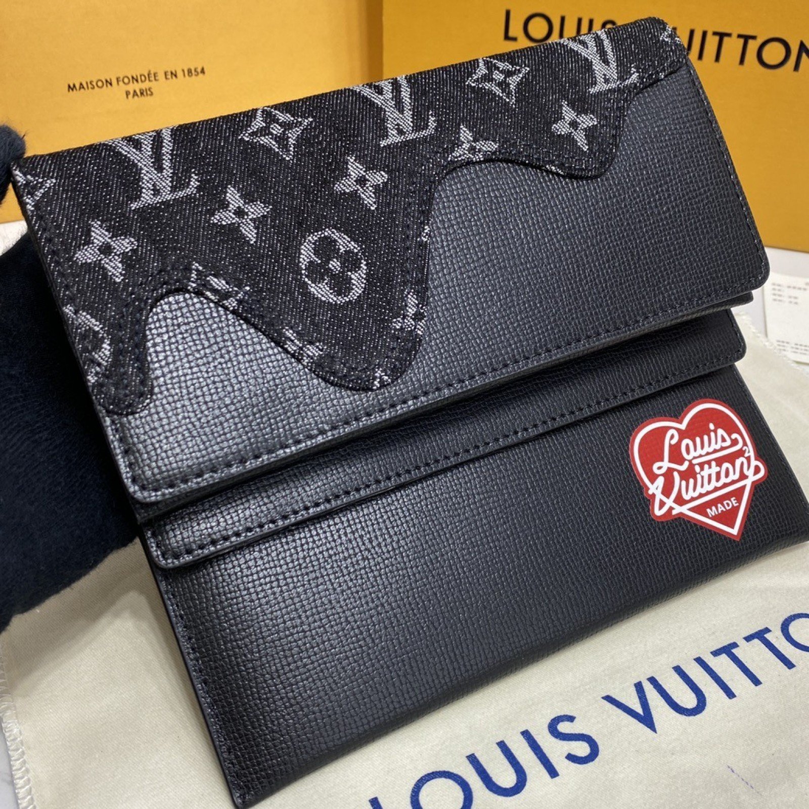 LV TRIO POUCH M81013