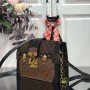 LV TRUNK CLUTCH M43596