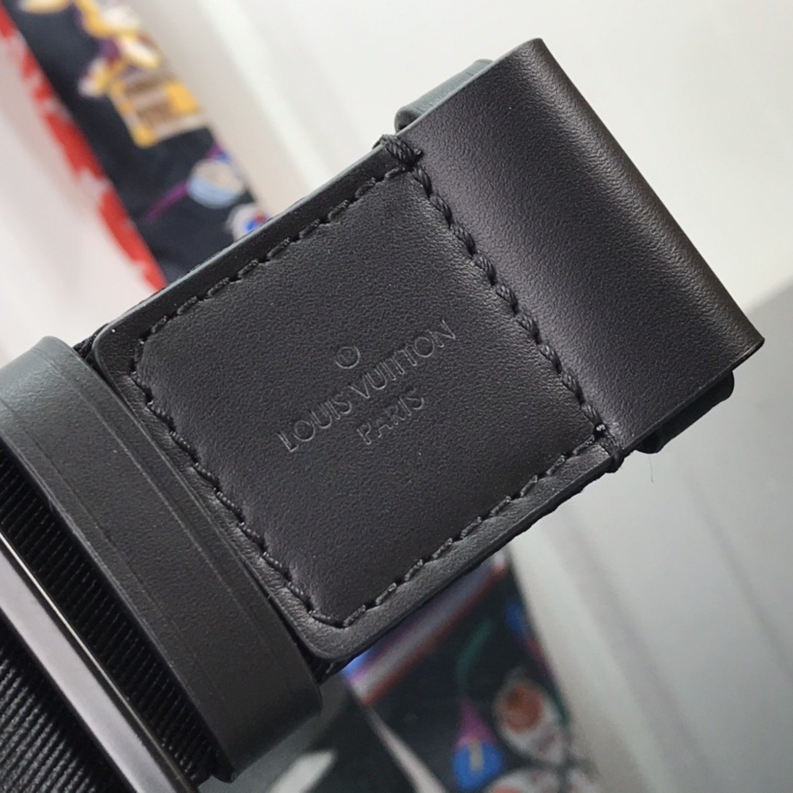 LV TRUNK MESSENGER M57952