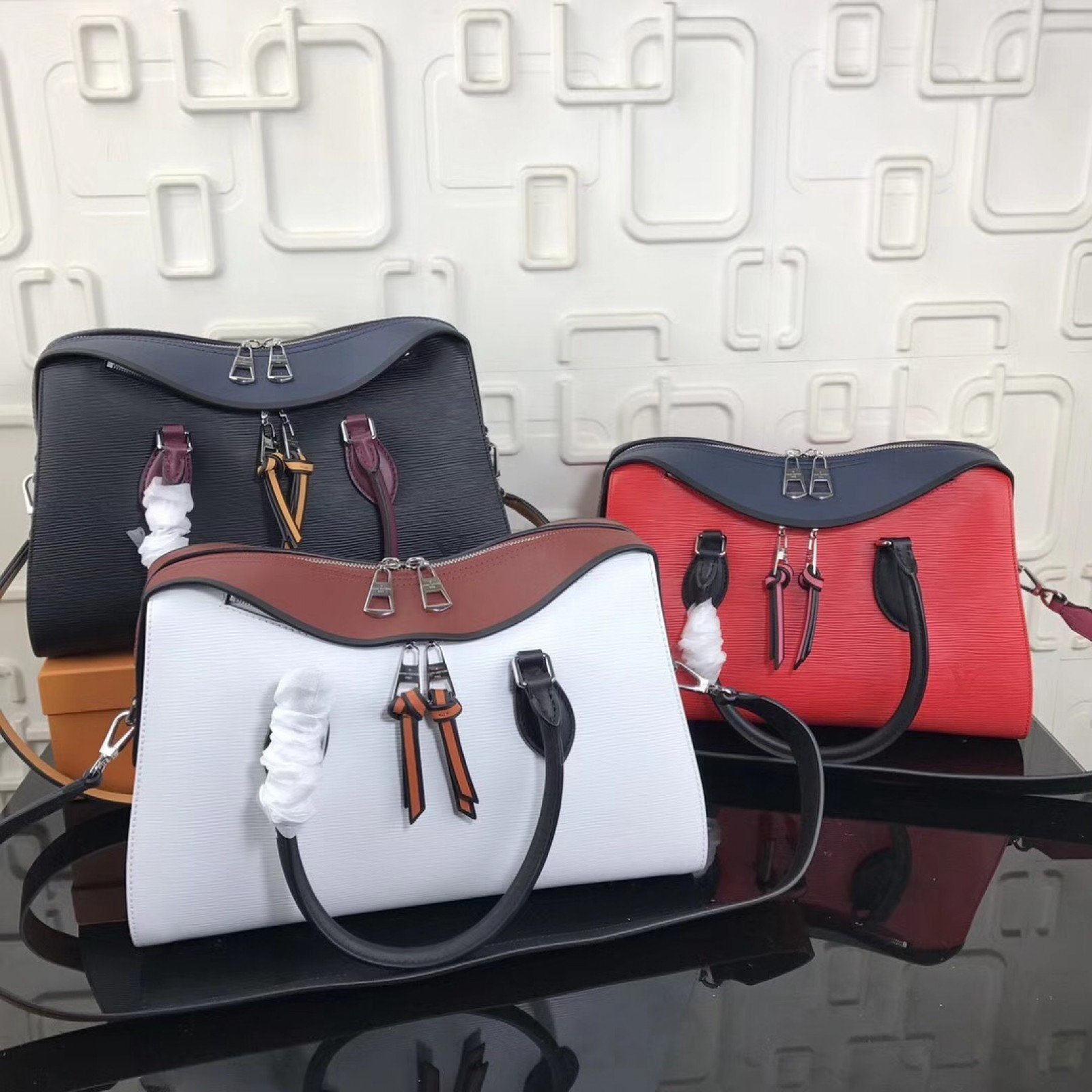LV TUILERIES Bag M53443