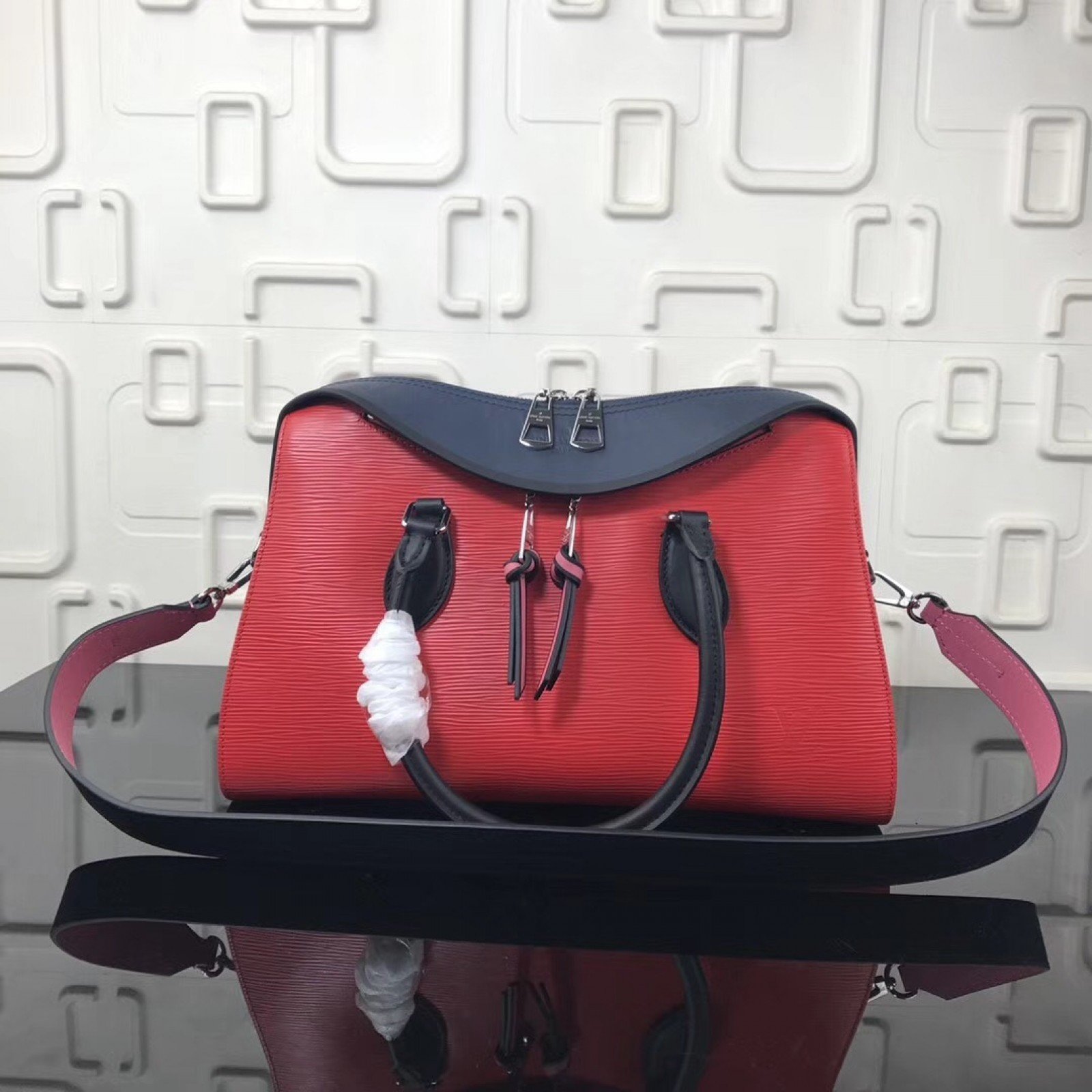 LV TUILERIES Bag M53443