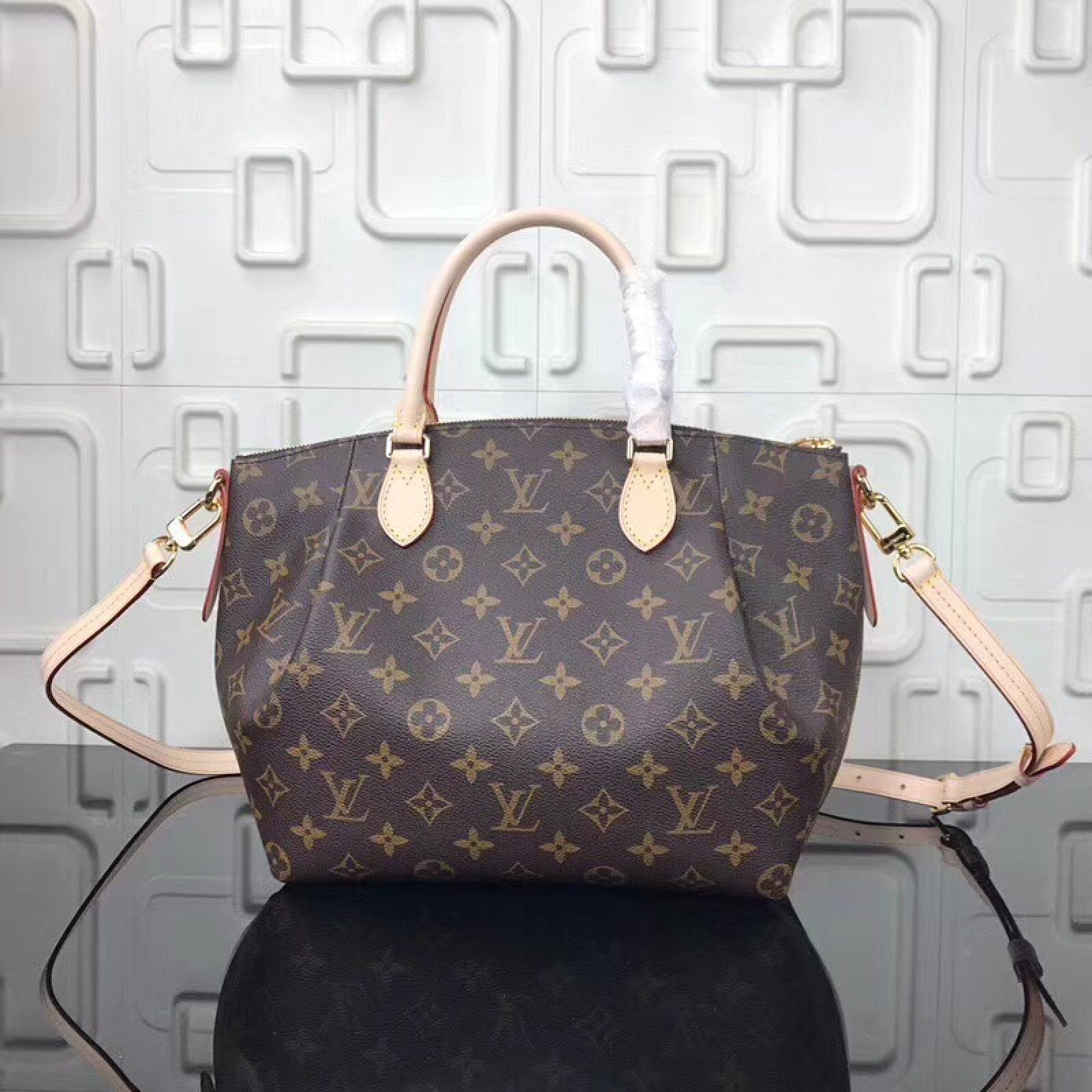 LV TURENNE Bag M48815