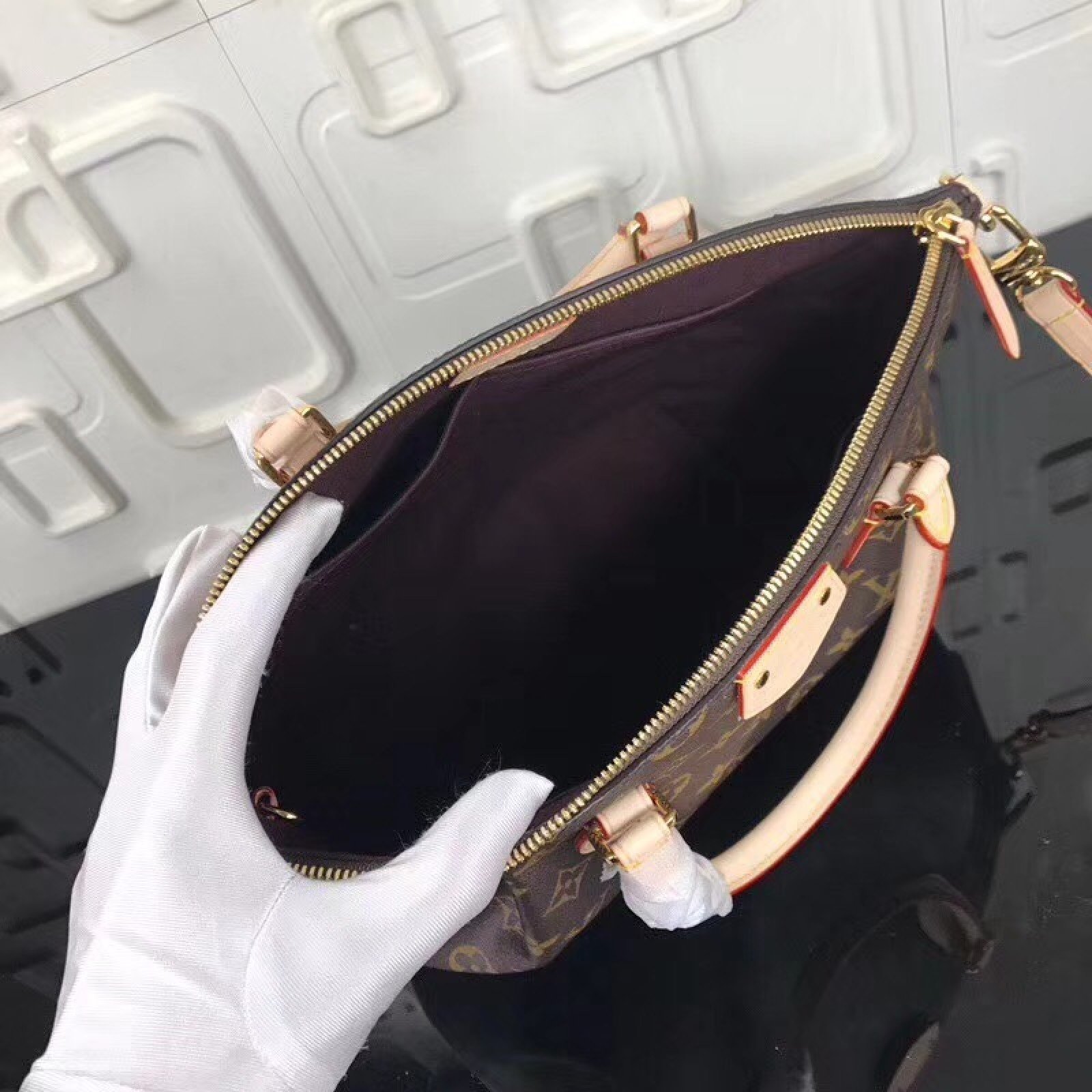 LV TURENNE Bag M48815