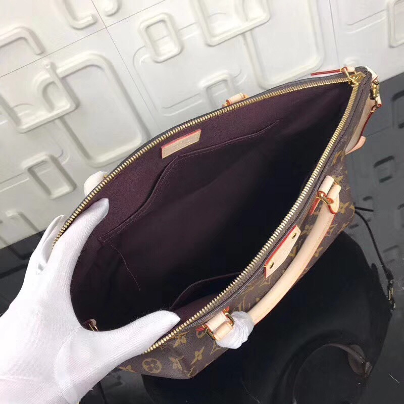 LV TURENNE Bag M48815