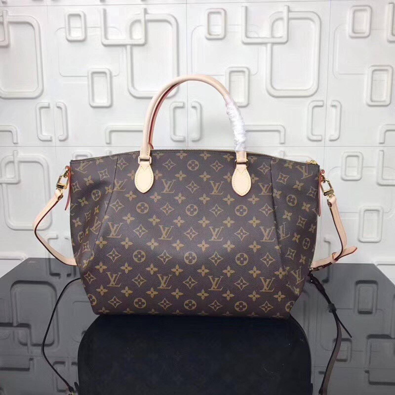 LV TURENNE Bag M48815