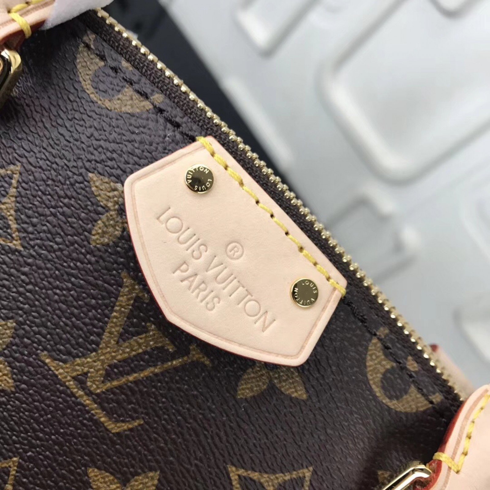 LV TURENNE Bag M48815