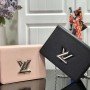LV TWIST BELT CHAIN WALLET M68559