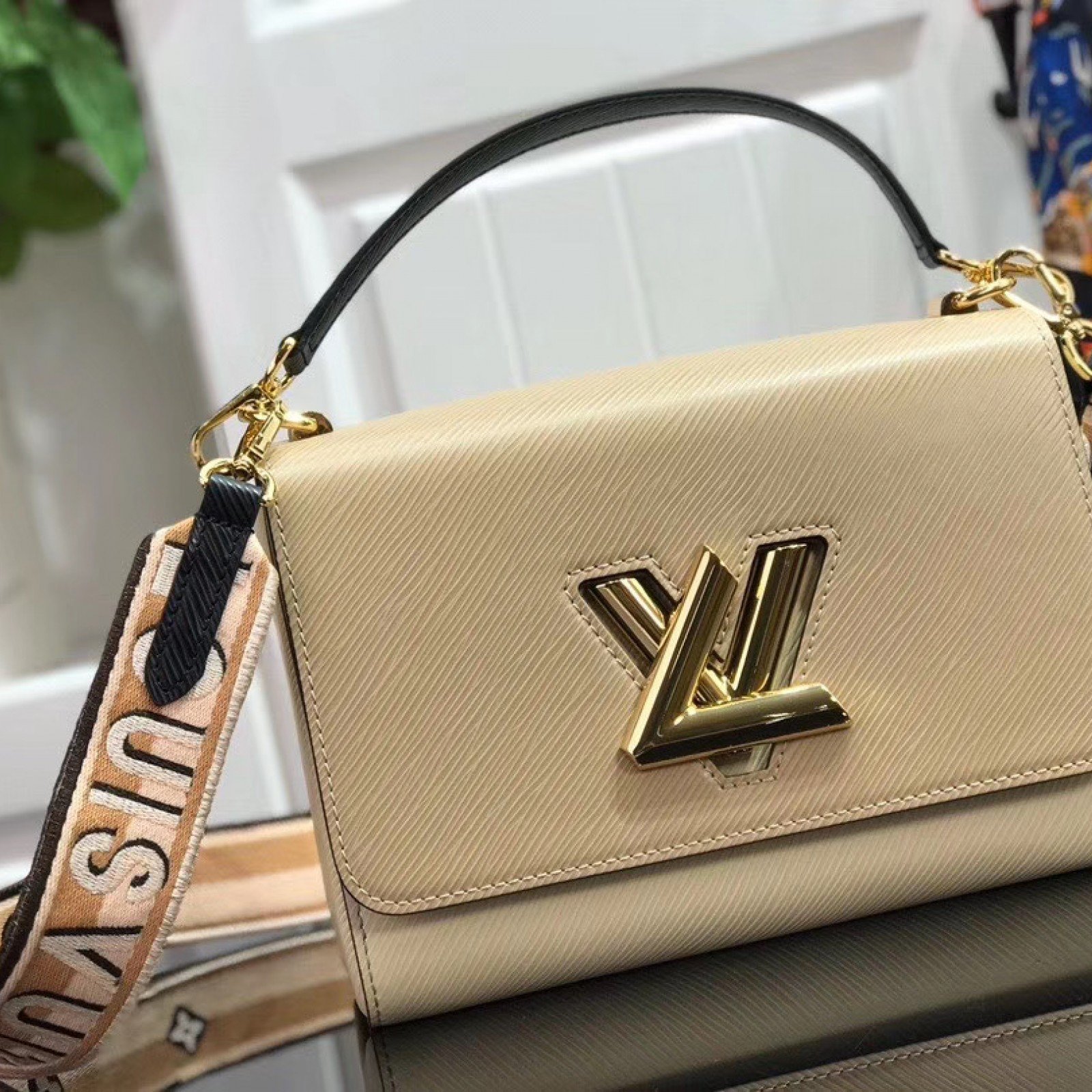 LV TWIST MM M50280CD
