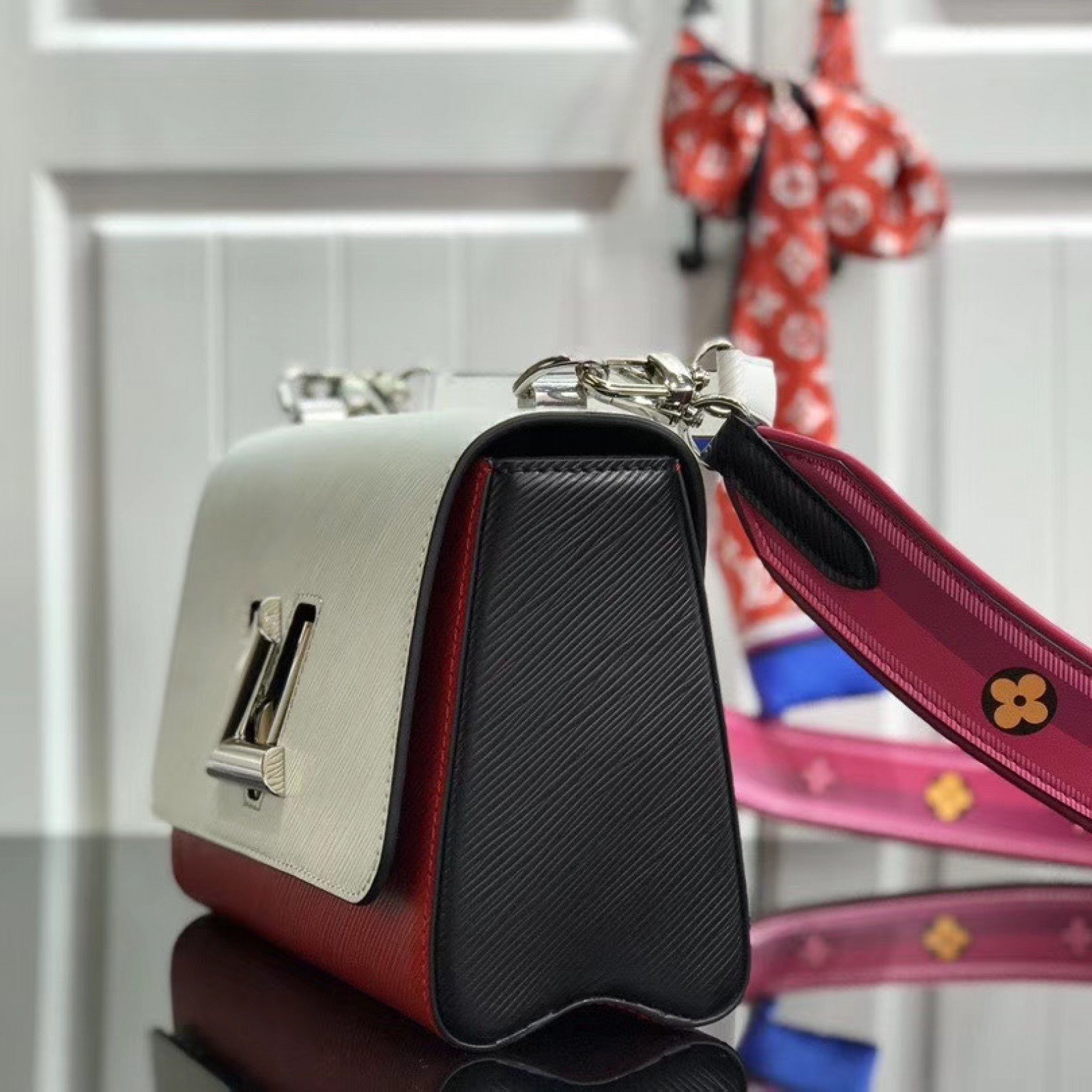 LV TWIST MM M50280CD