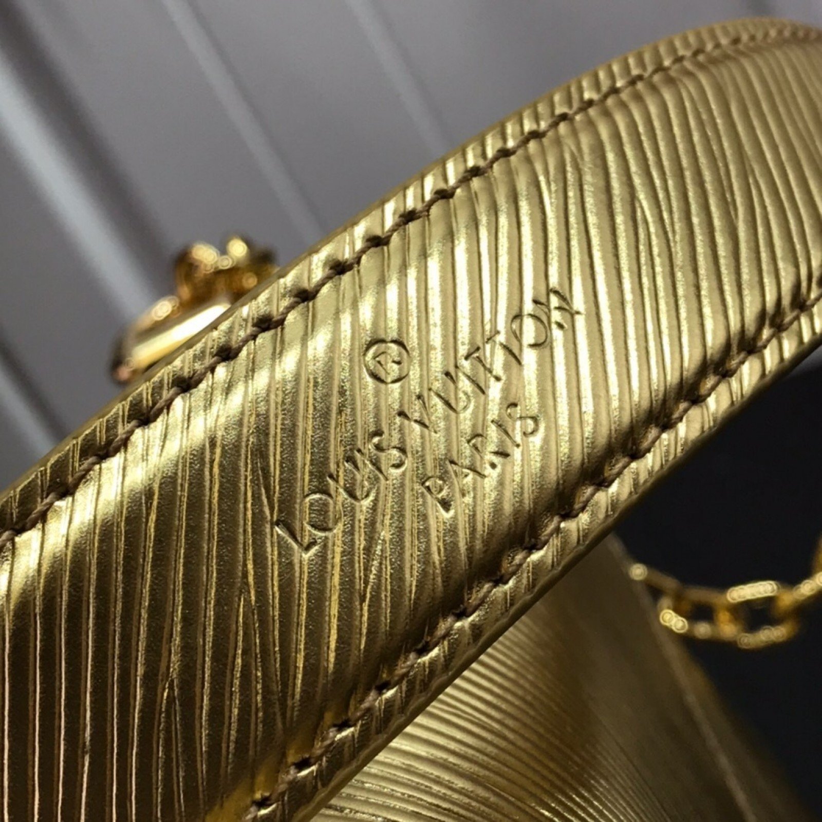 LV TWIST MM M50280JS