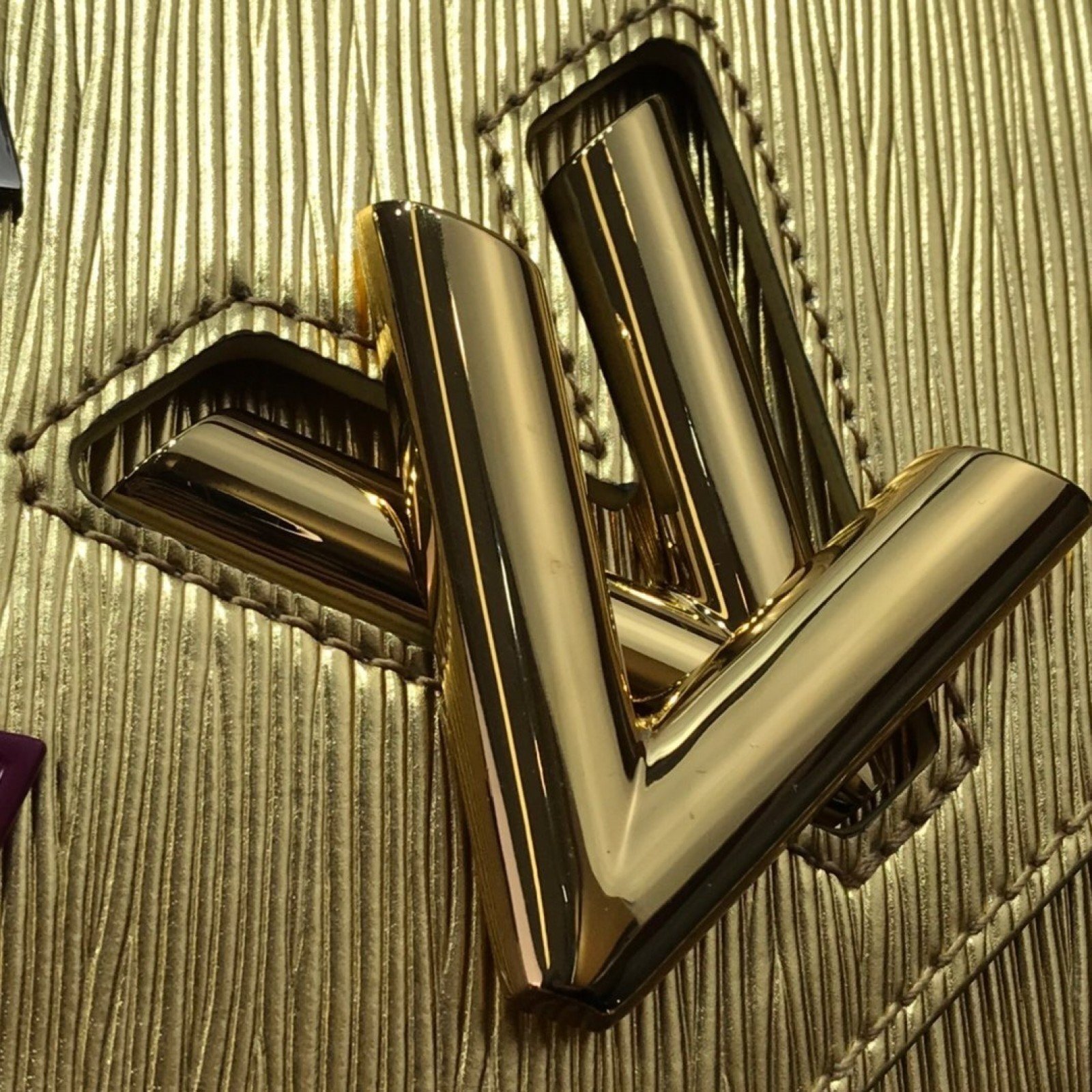 LV TWIST MM M50280JS