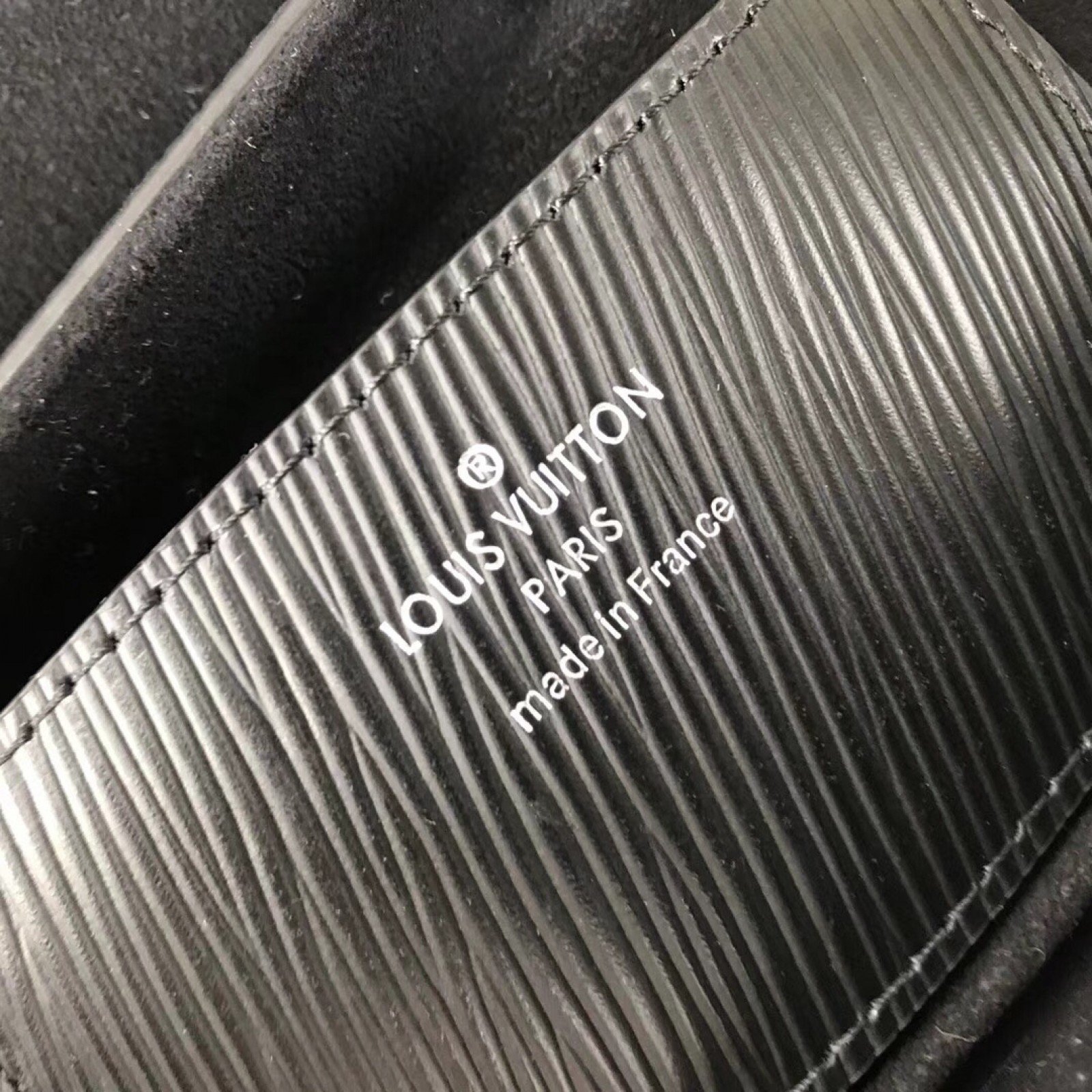 LV TWIST MM M53126
