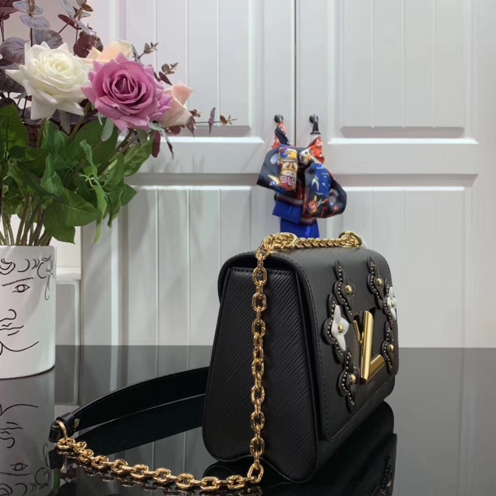 LV TWIST MM M53762