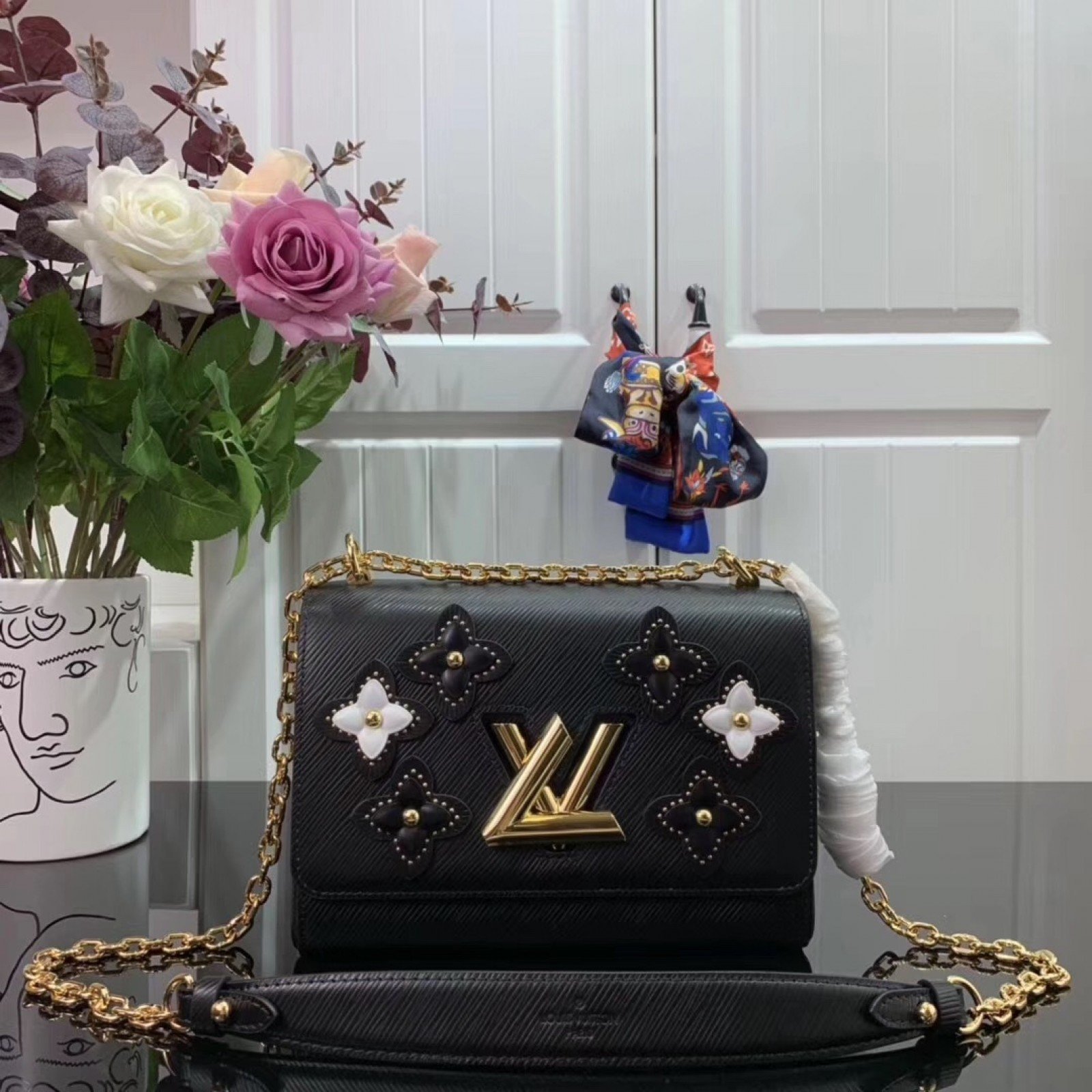 LV TWIST MM M53762