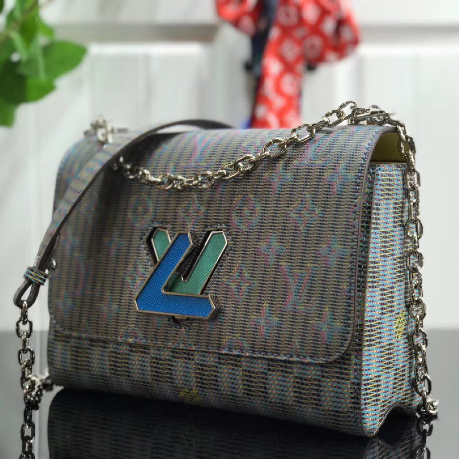 LV TWIST MM M55480
