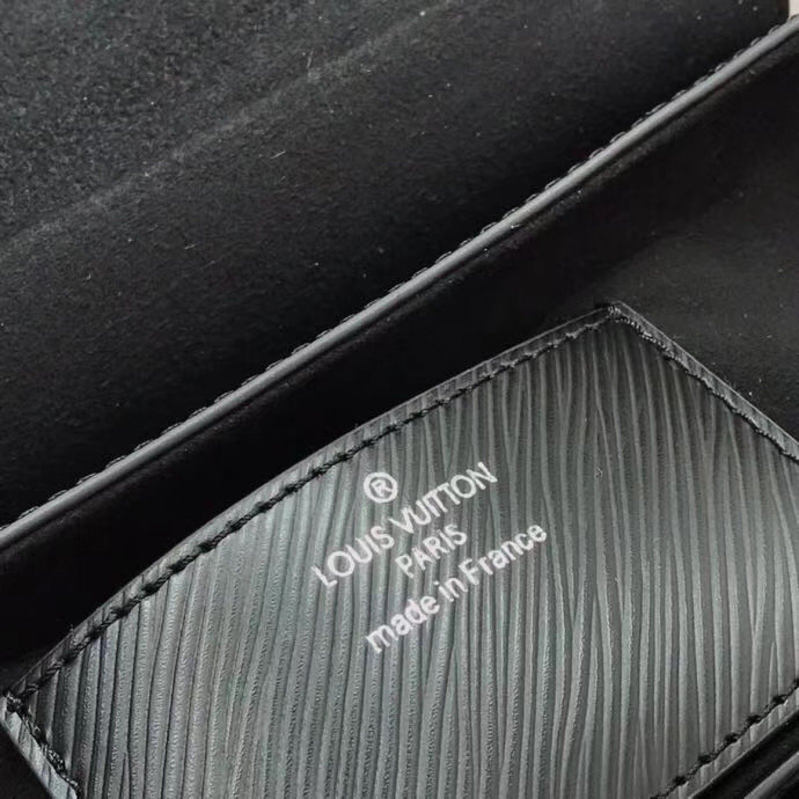LV TWIST MM M55683