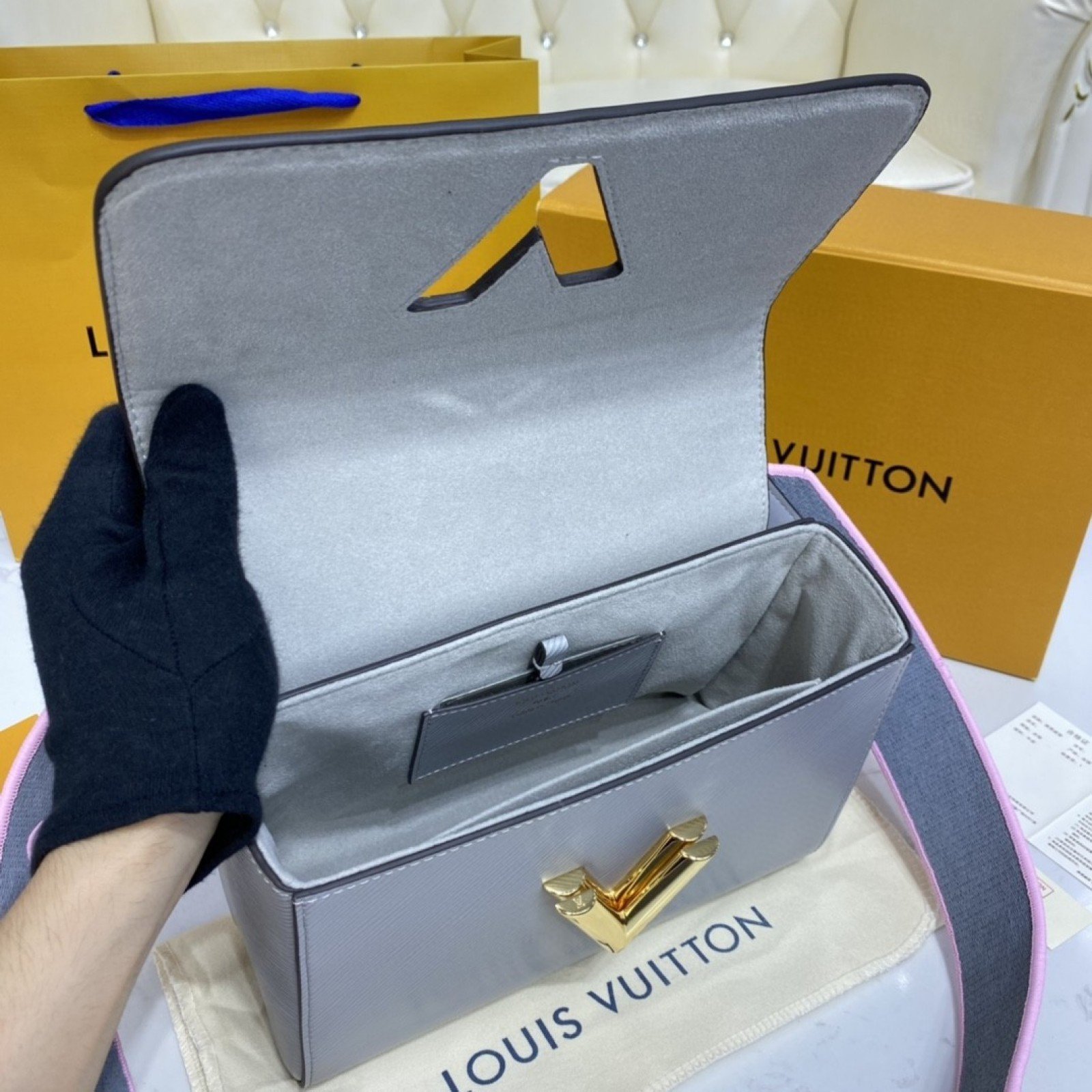 LV TWIST MM M58606