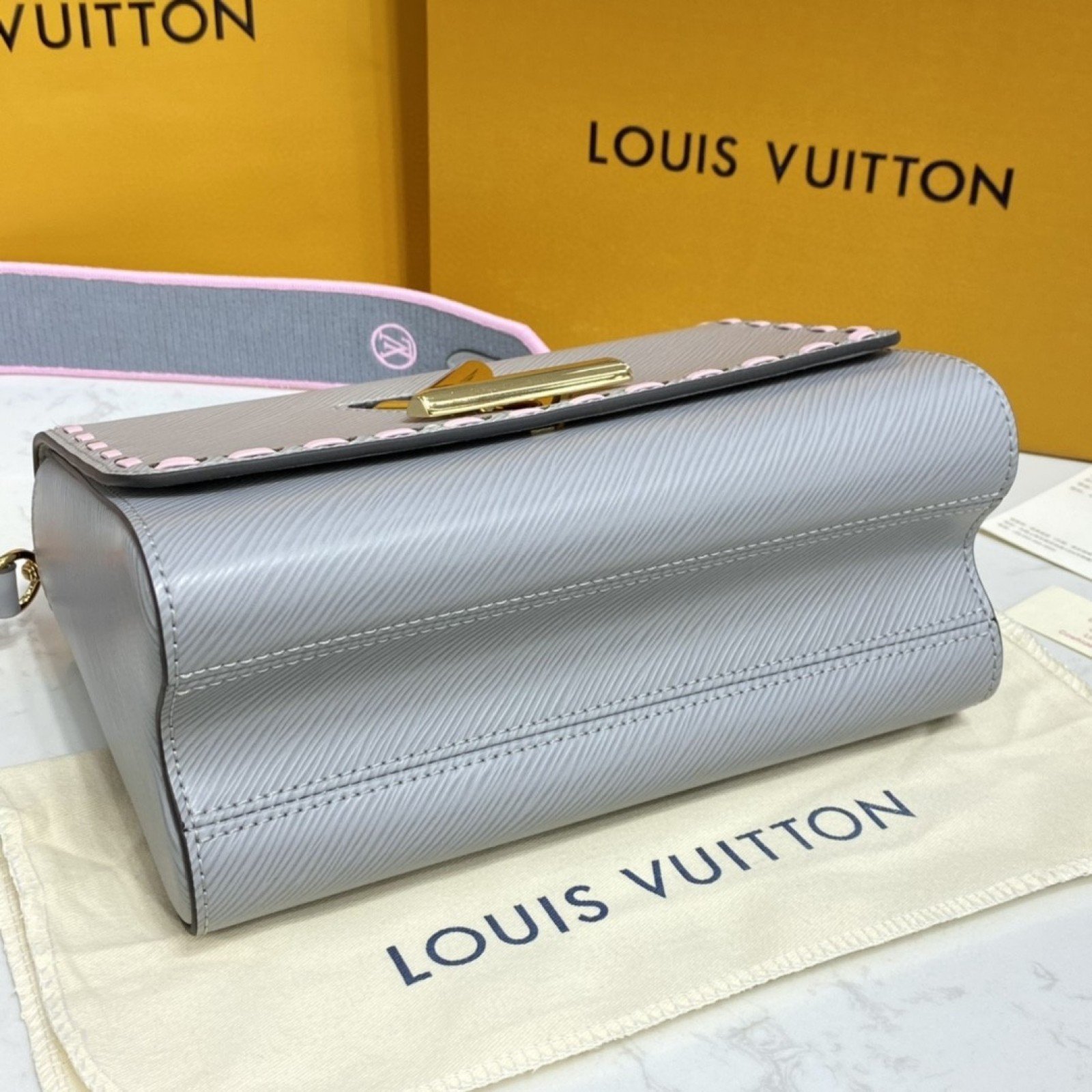 LV TWIST MM M58606