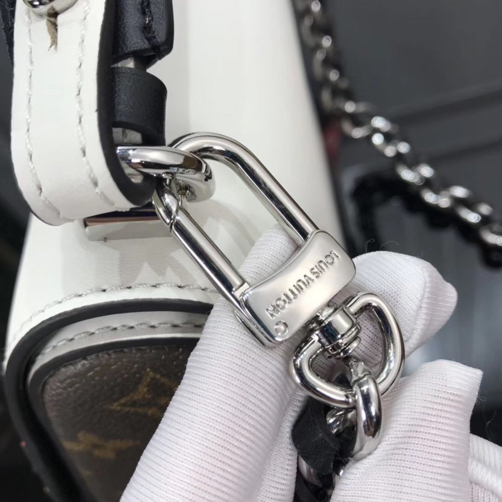 LV TWIST PM M50332PJ