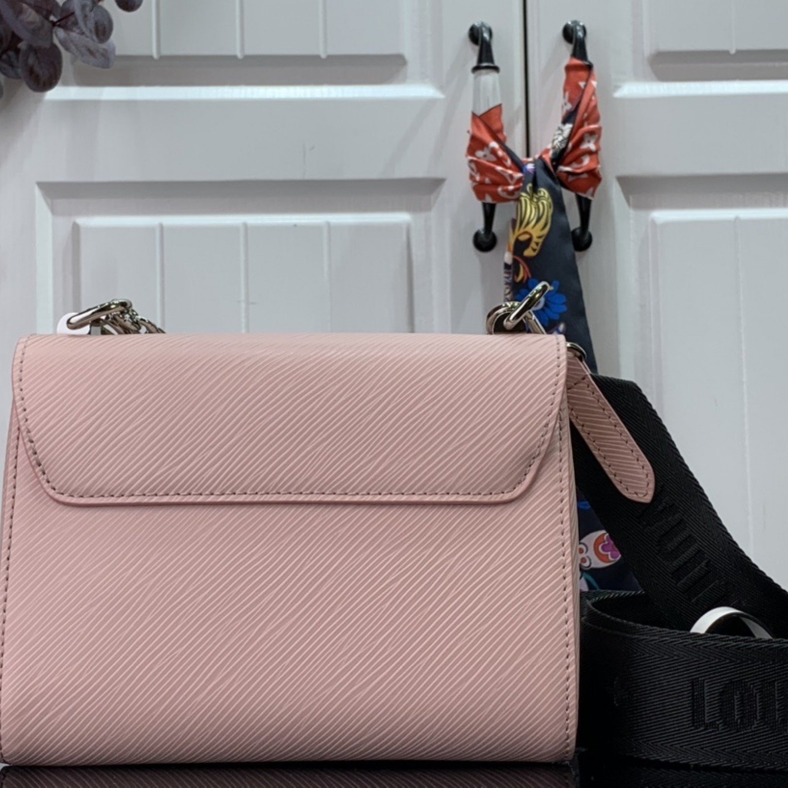 LV TWIST PM M56628