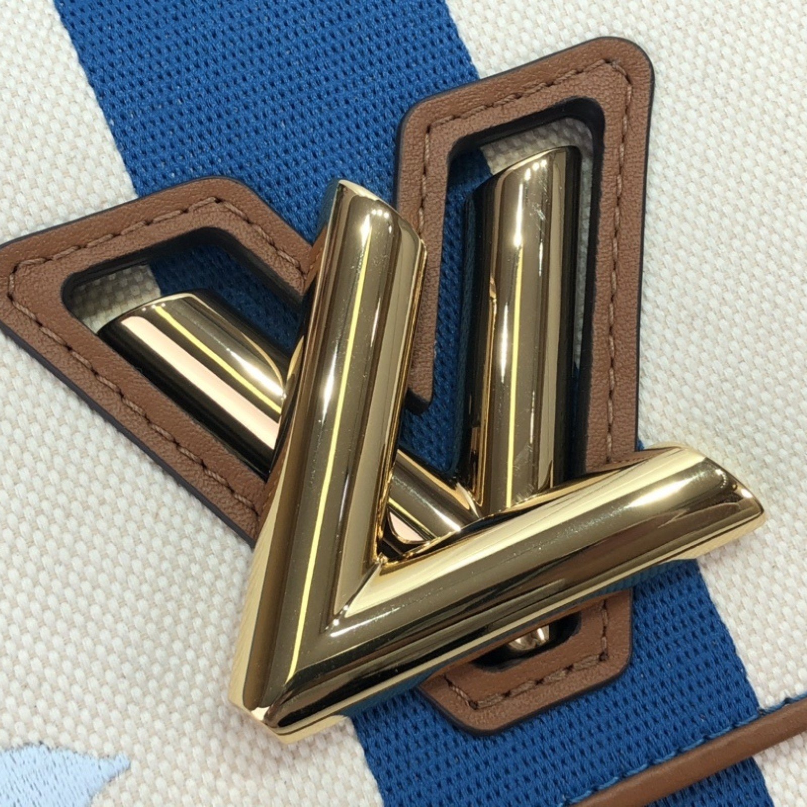 LV TWIST PM M57722