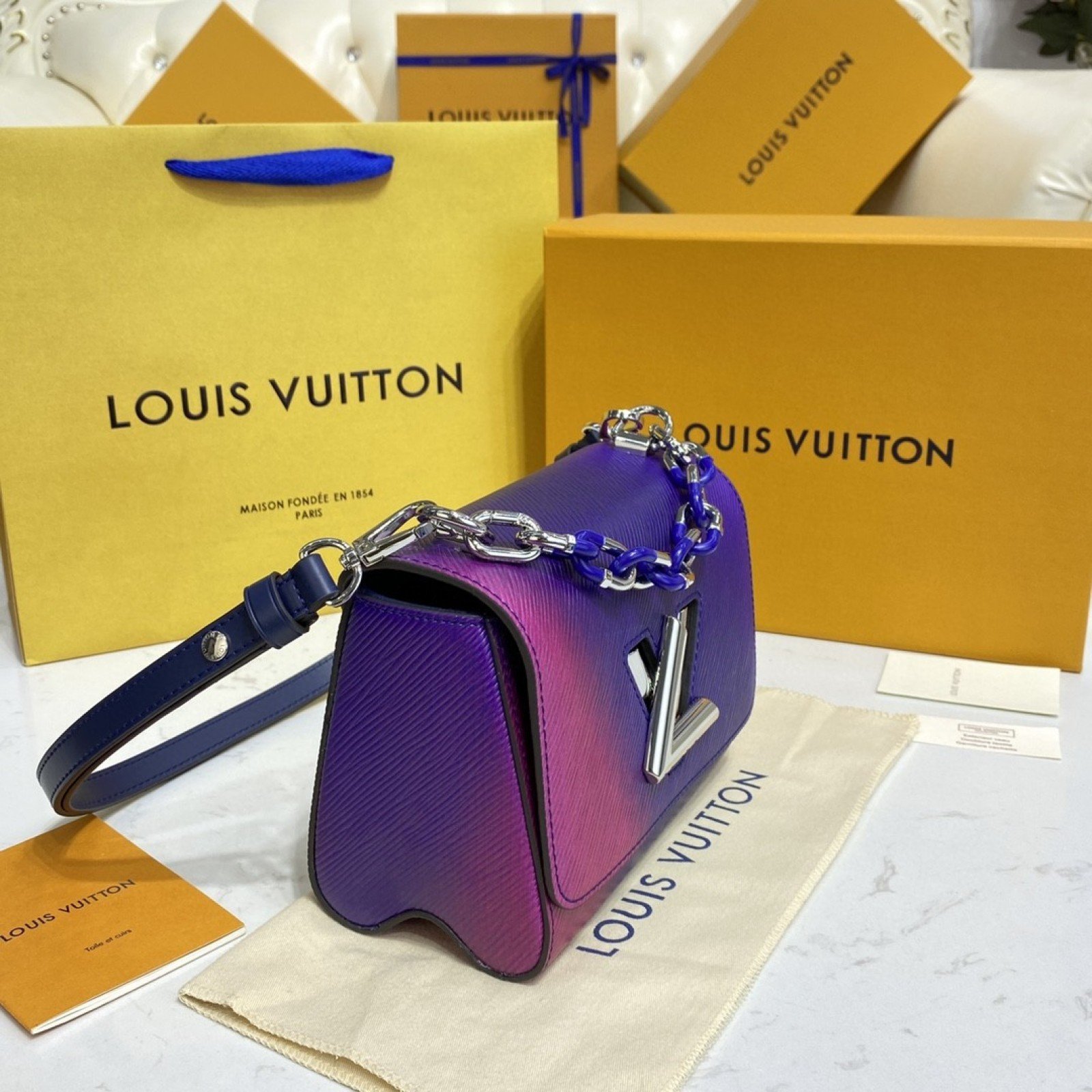 LV TWIST PM M59896