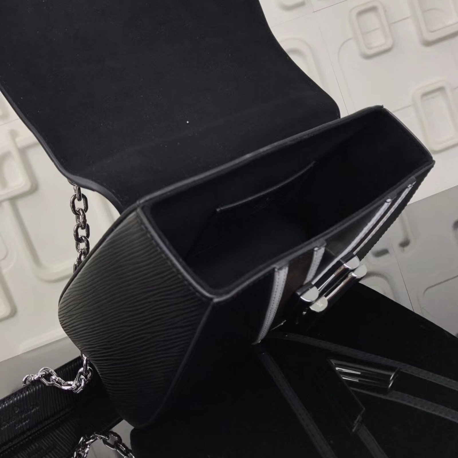 LV TWIST bag M50280