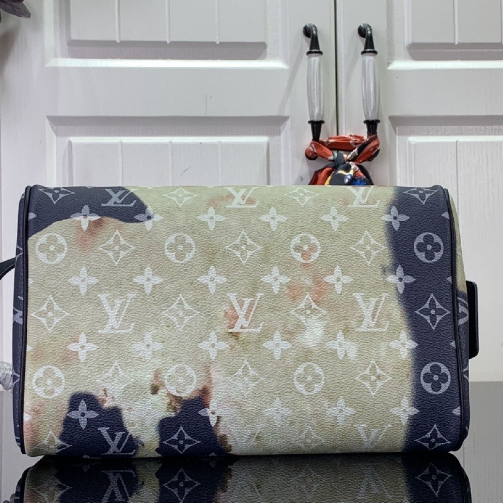 LV Toilet bag M44494