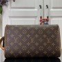 LV Toilet bag m46696