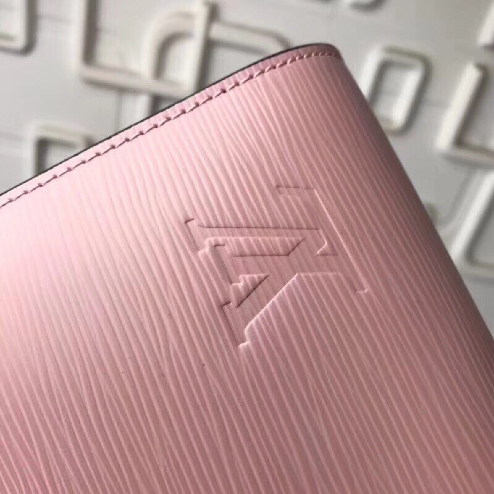LV VANEAU MM M51239